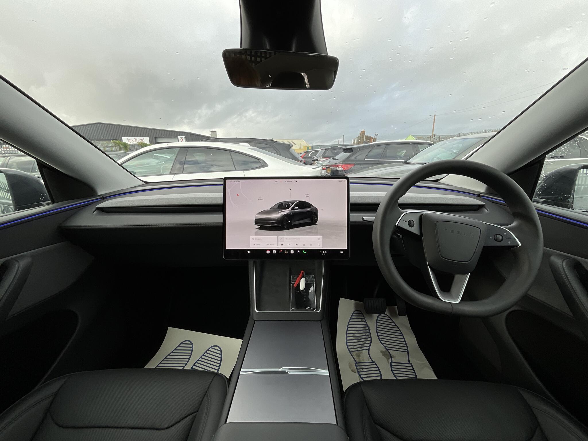 Tesla Model Y - Image 6