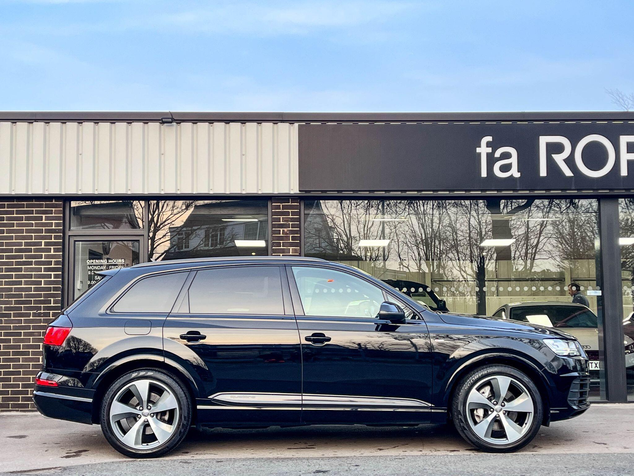 Audi Q7 - Image 19