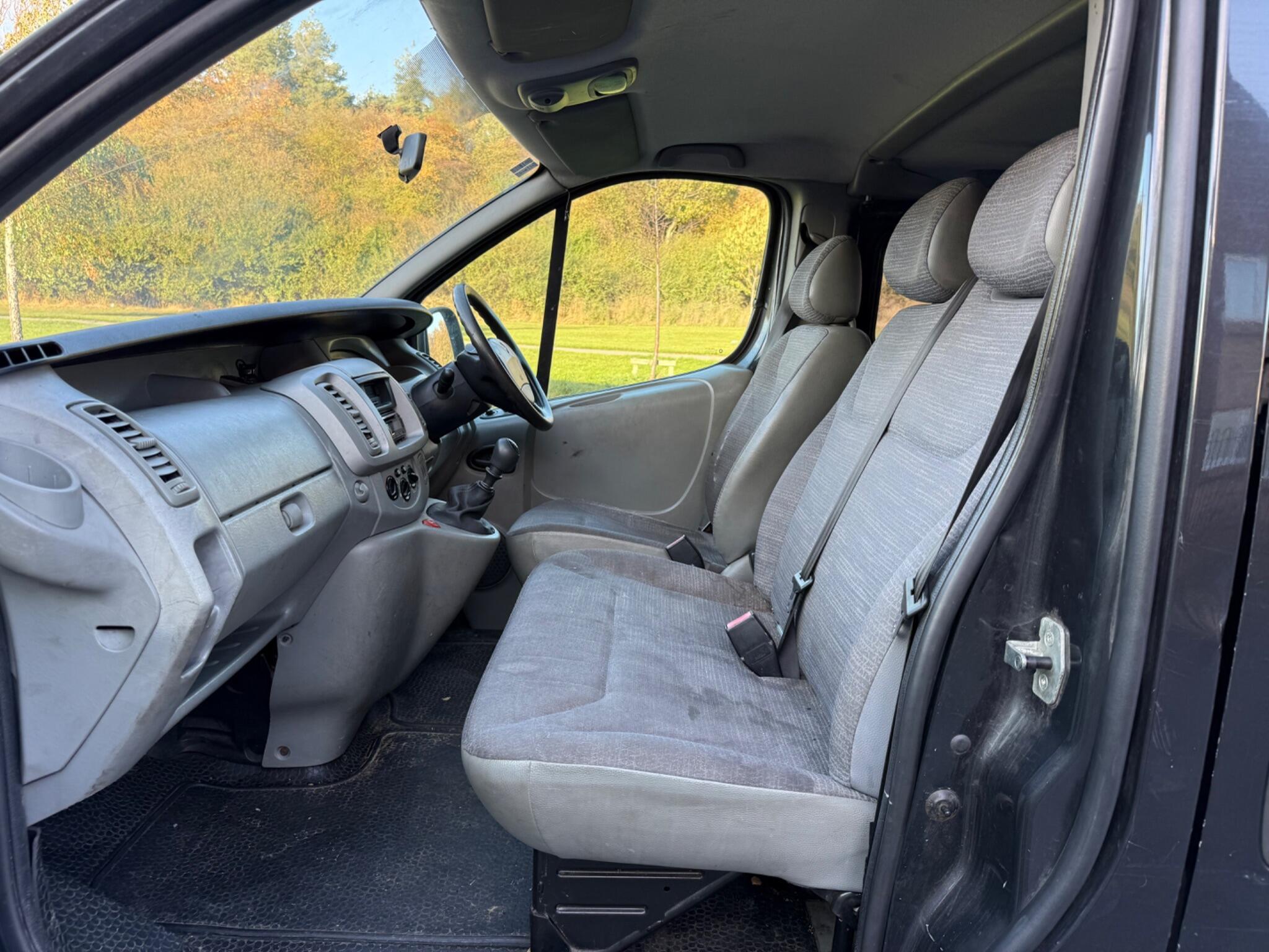 Renault Trafic - Image 7