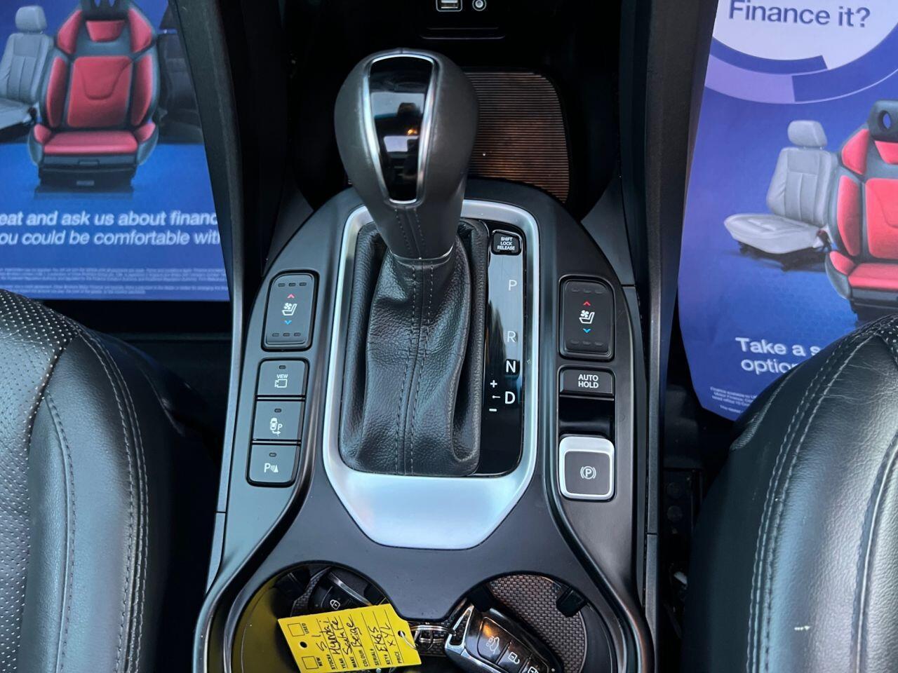 Hyundai Santa Fe - Image 33