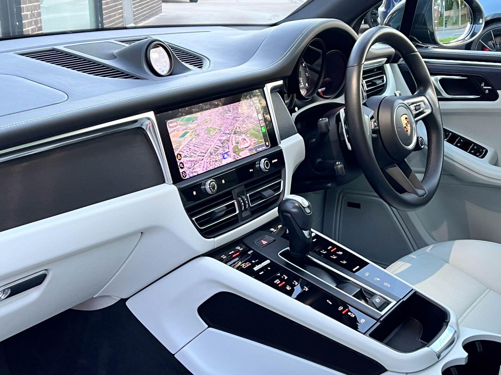 Porsche Macan - Image 5