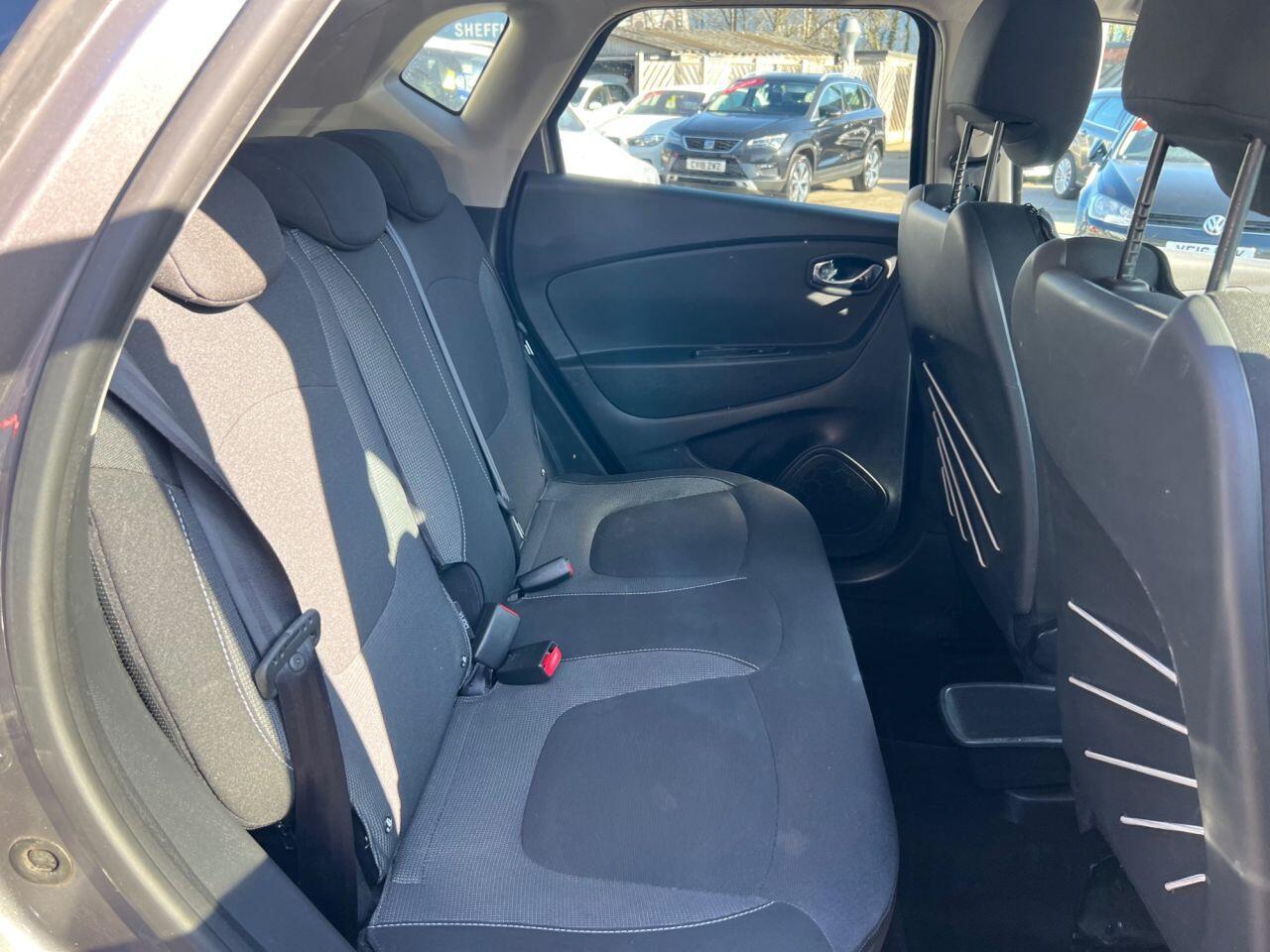 Renault Captur - Image 24