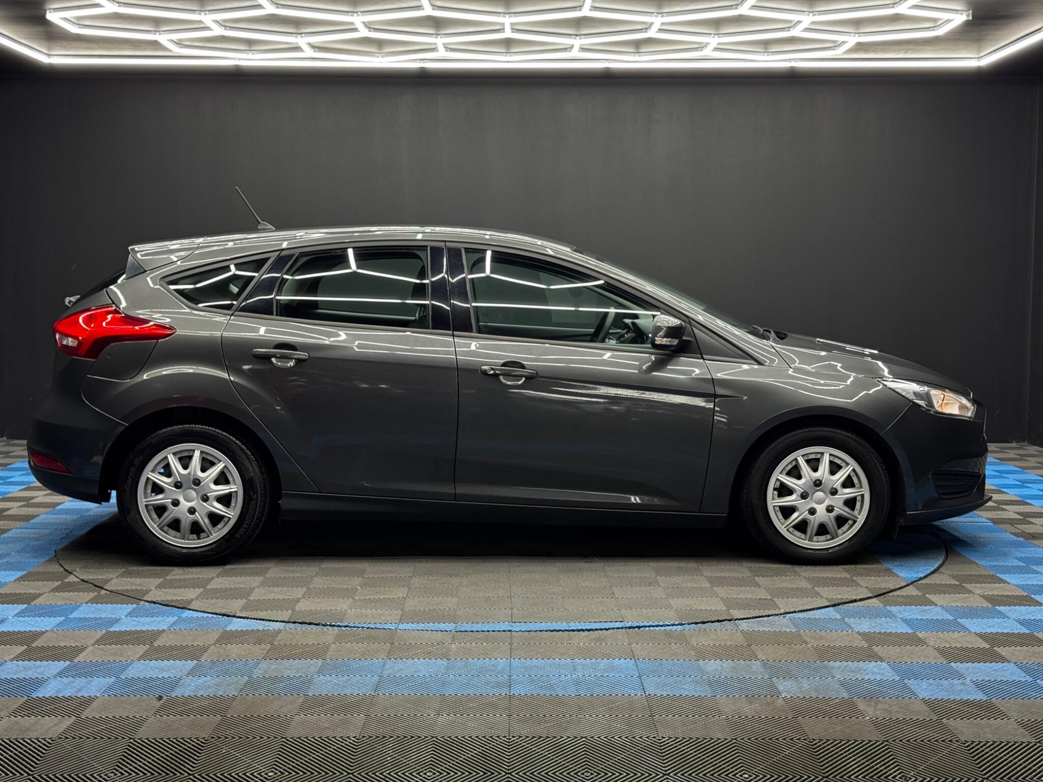 Ford Focus - Image 4