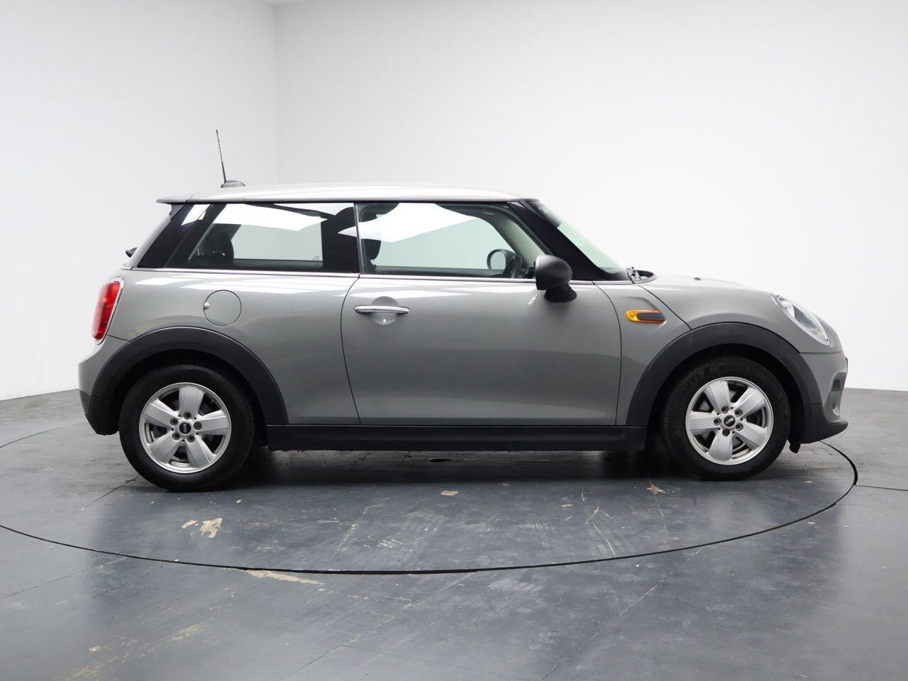 MINI Hatch - Image 14
