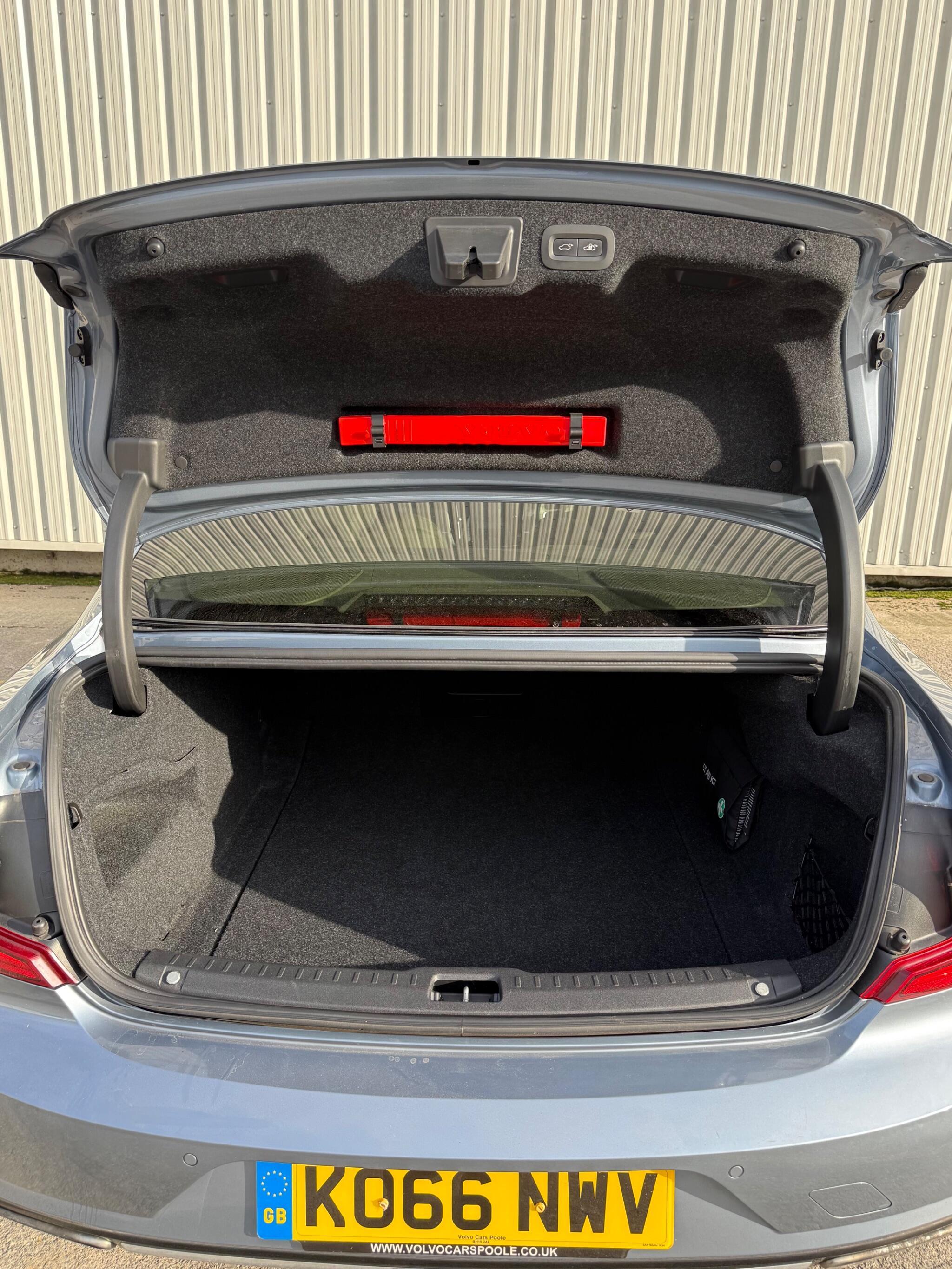 Volvo S90 - Image 36