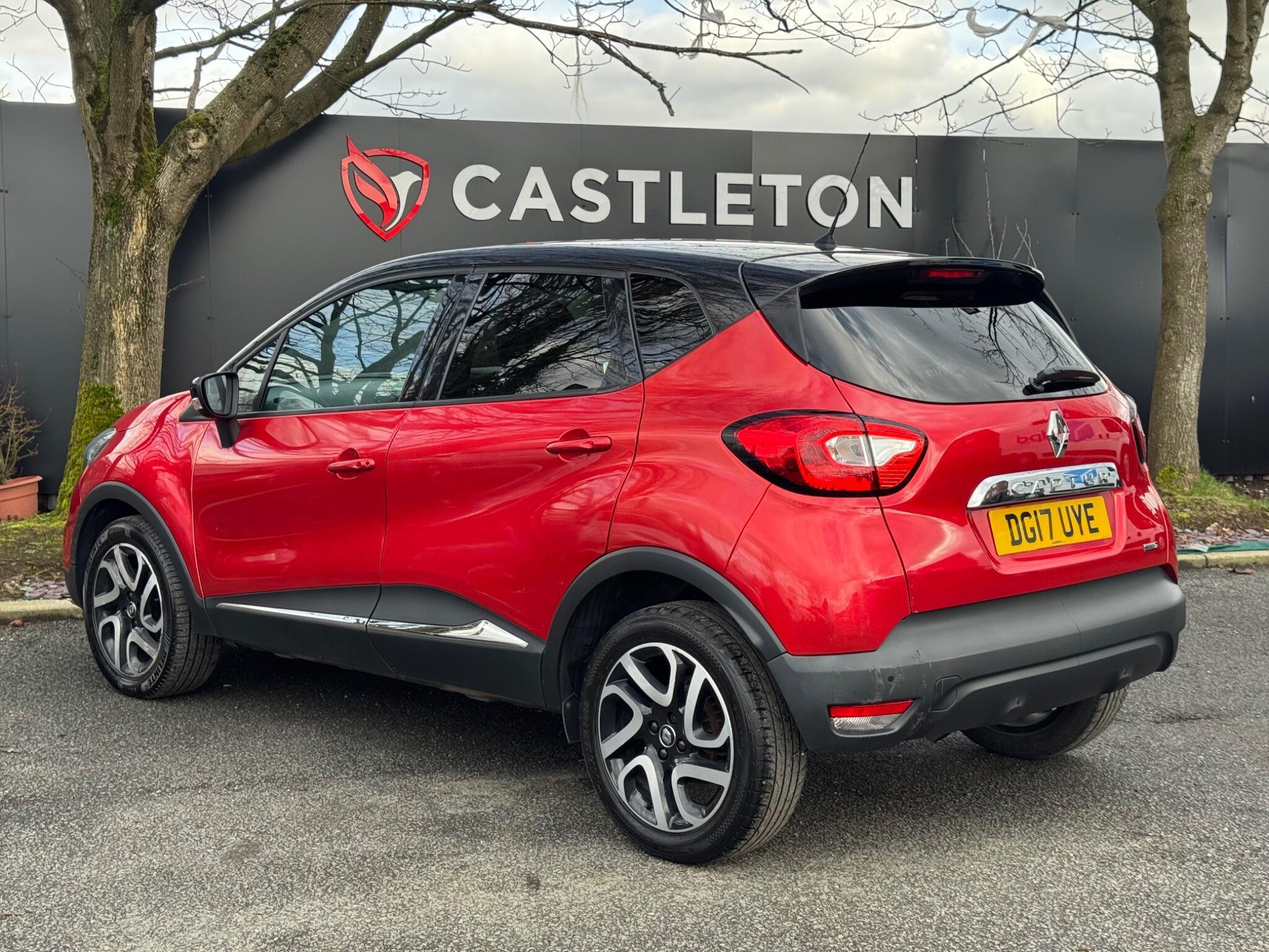 Renault Captur - Image 37