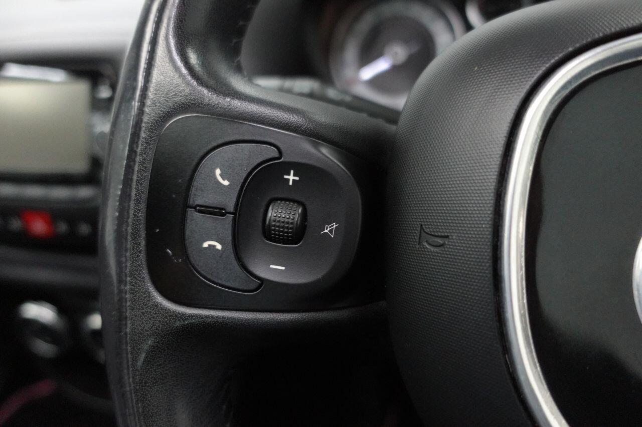 Fiat 500L - Image 14