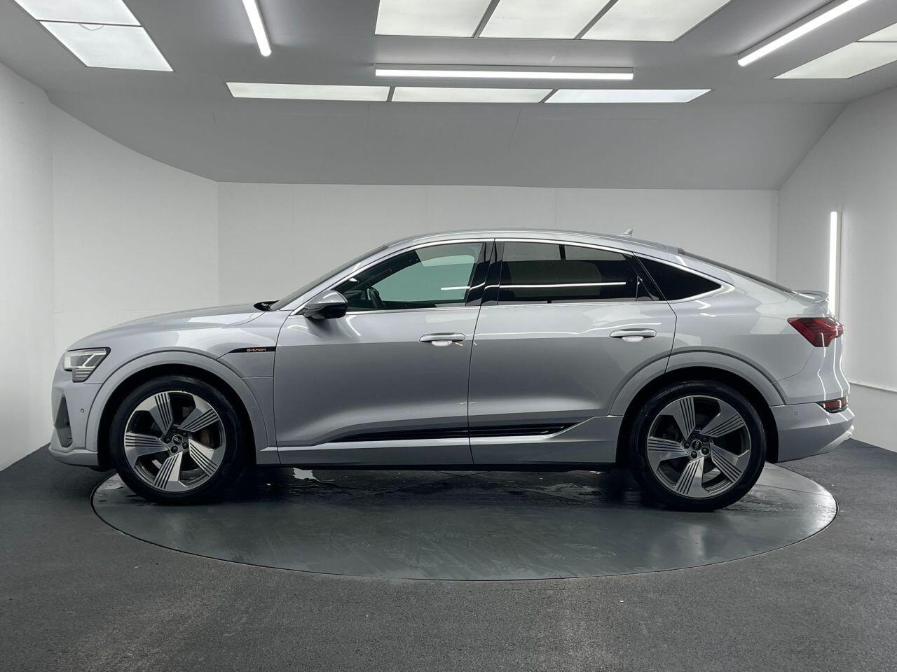 BMW 2 Series - Image 7