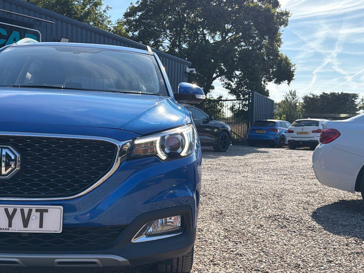 MG MG ZS - Image 13