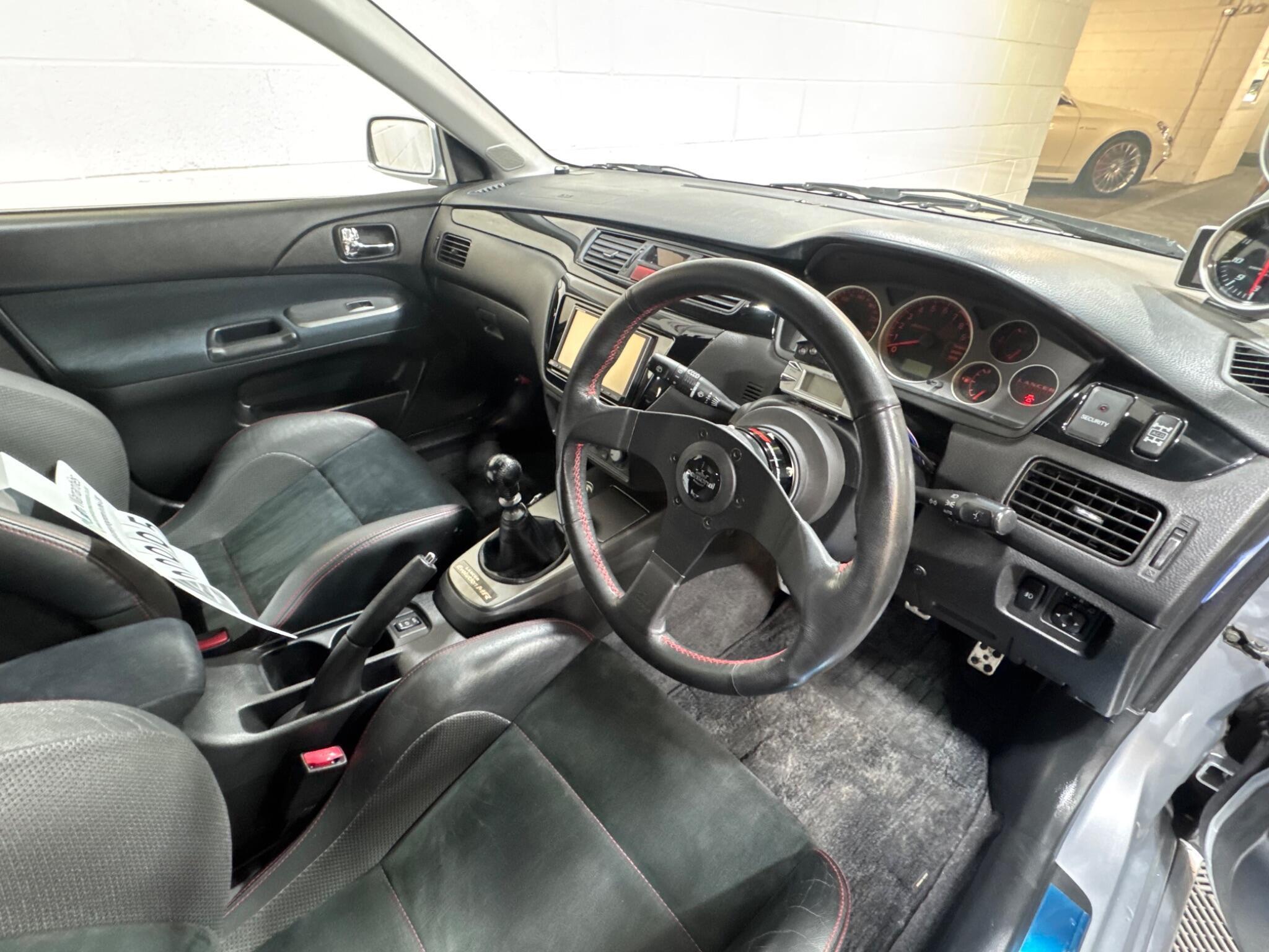 Mitsubishi Lancer - Image 8