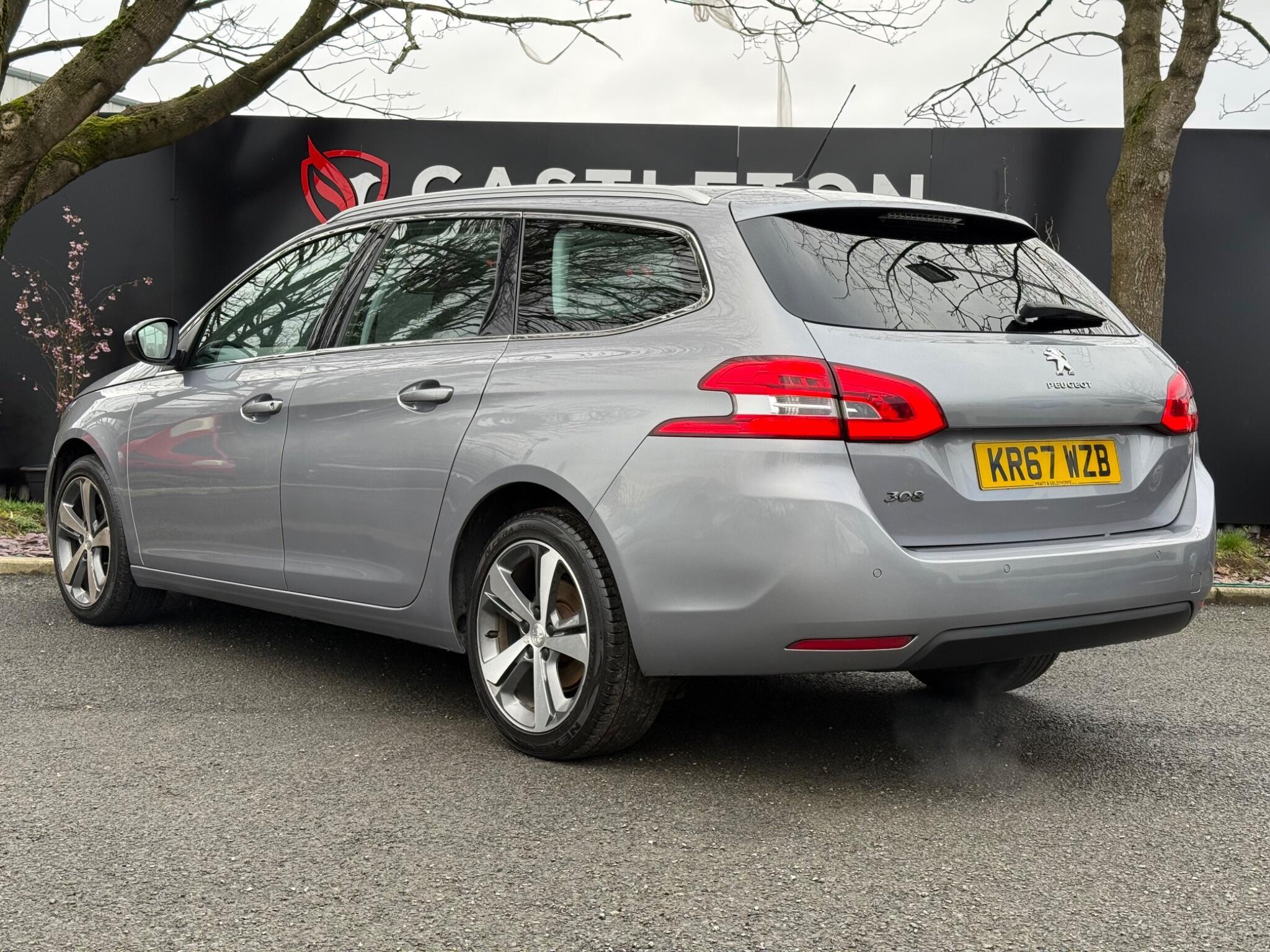 Peugeot 308 SW - Image 4