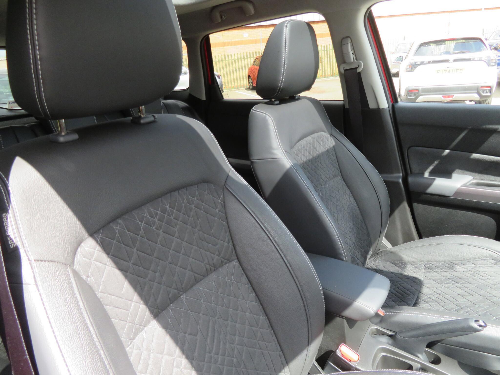 Suzuki Vitara - Image 19