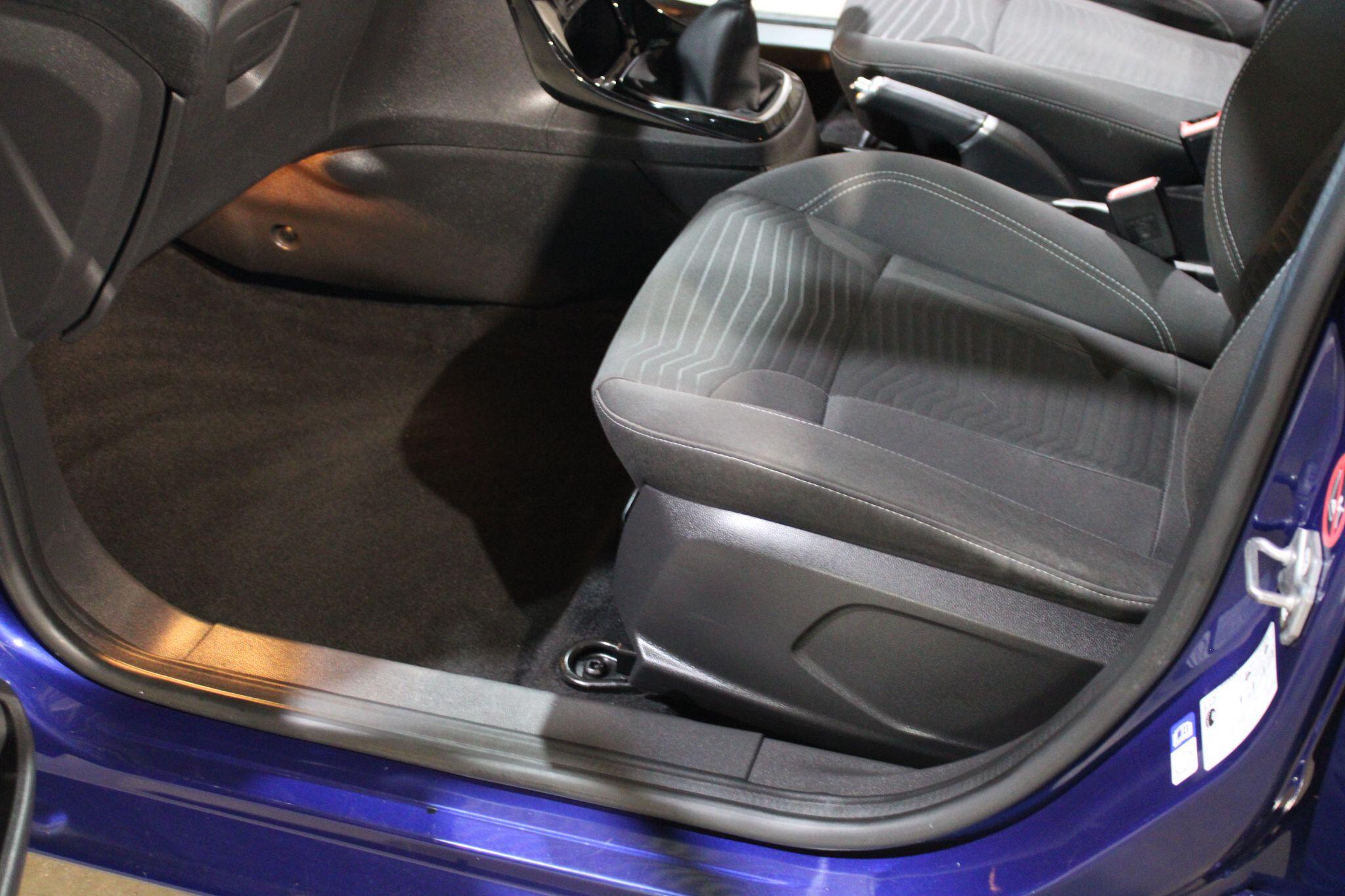 Ford Fiesta - Image 22