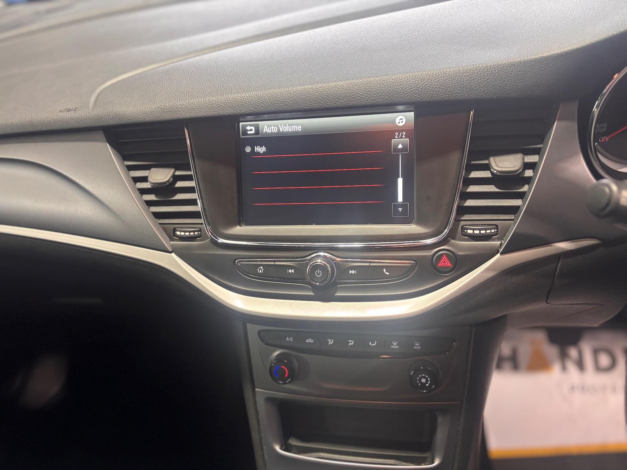Vauxhall Astra - Image 15