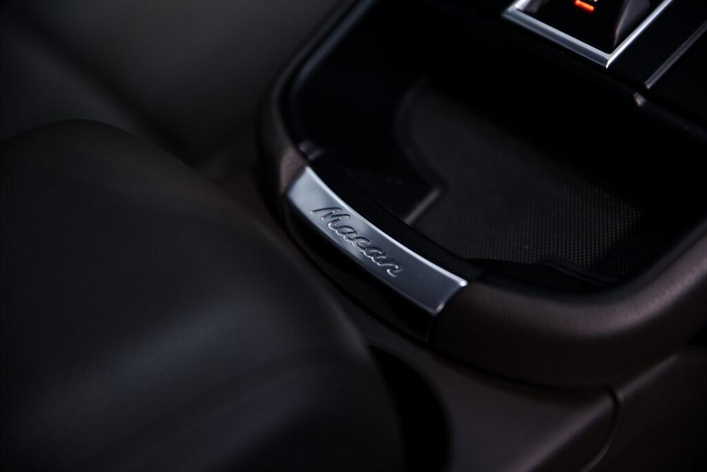 Porsche Macan - Image 26