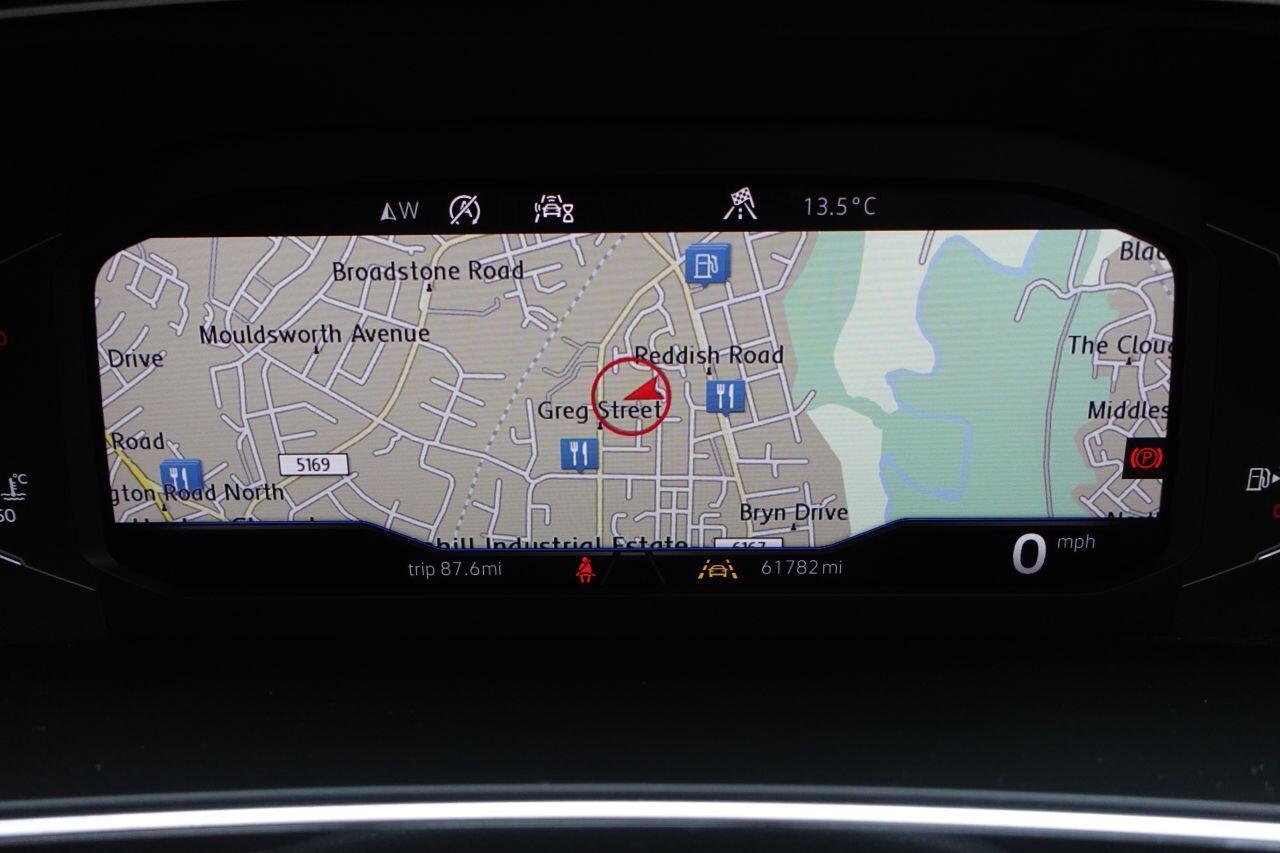 Volkswagen Tiguan - Image 27