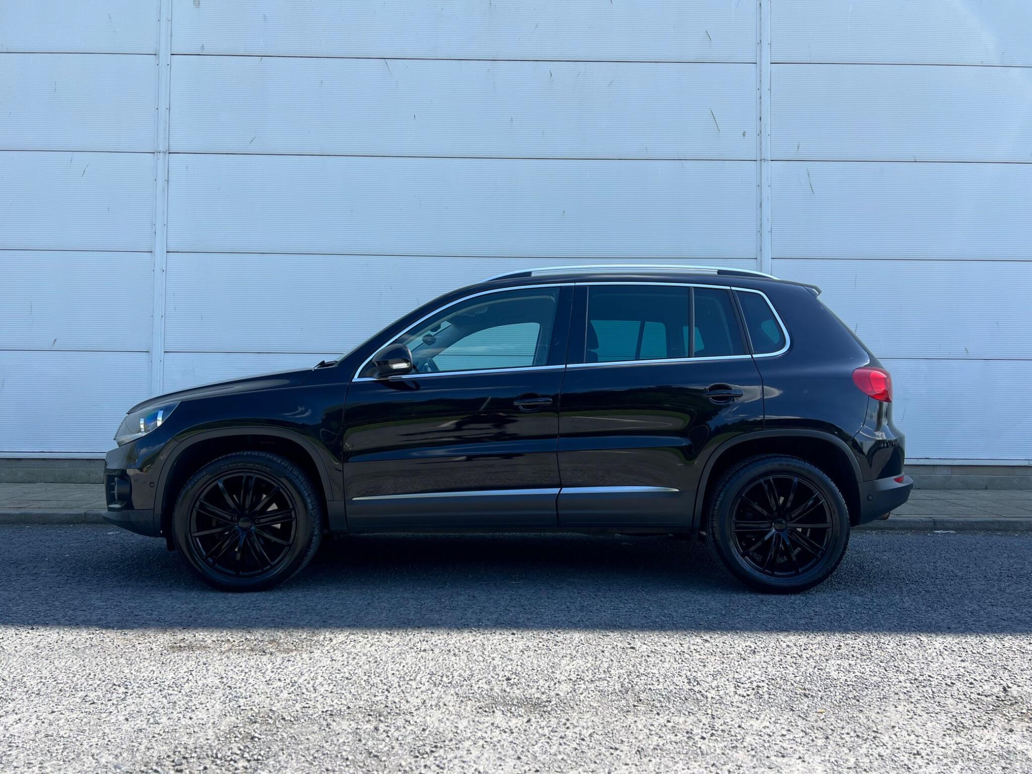 Volkswagen Tiguan - Image 27