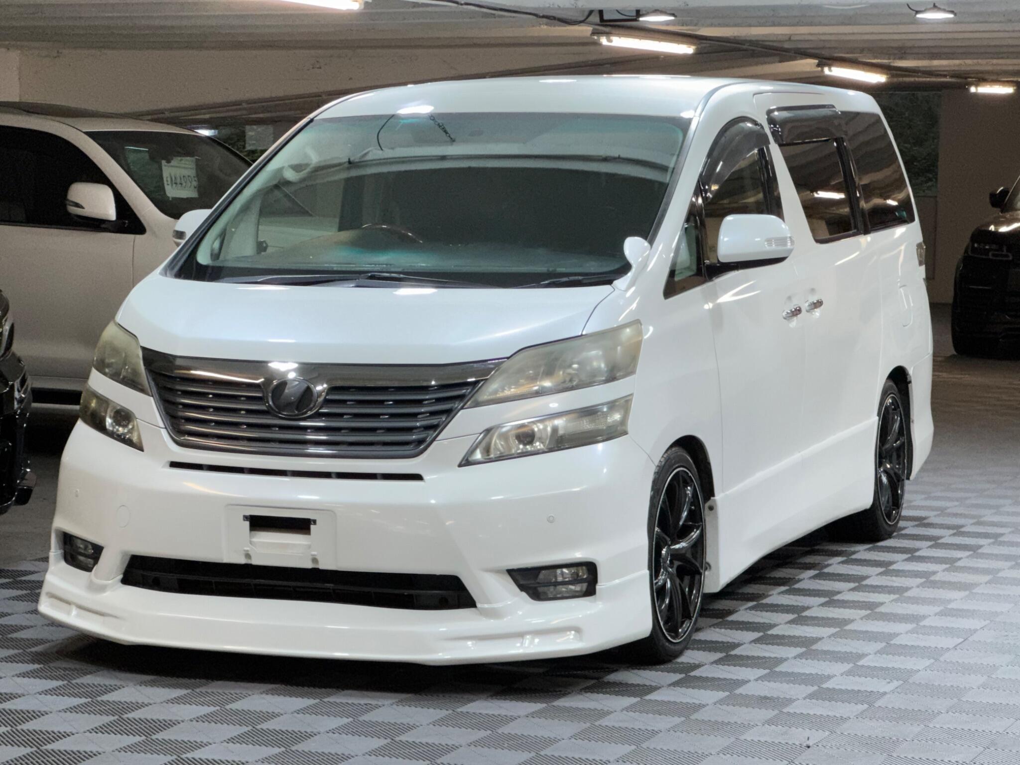 Toyota Vellfire - Image 6