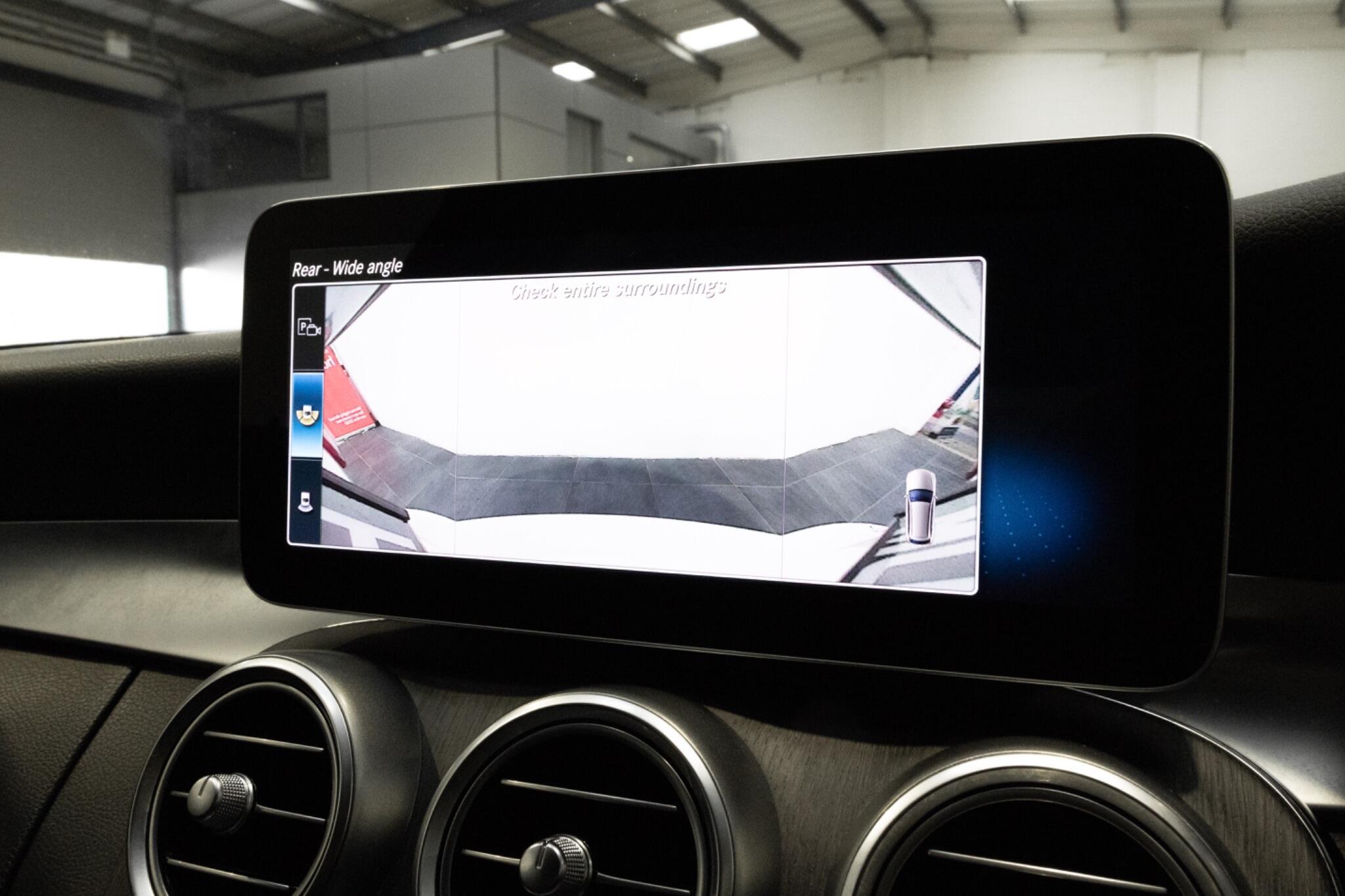 Mercedes C Class - Image 28