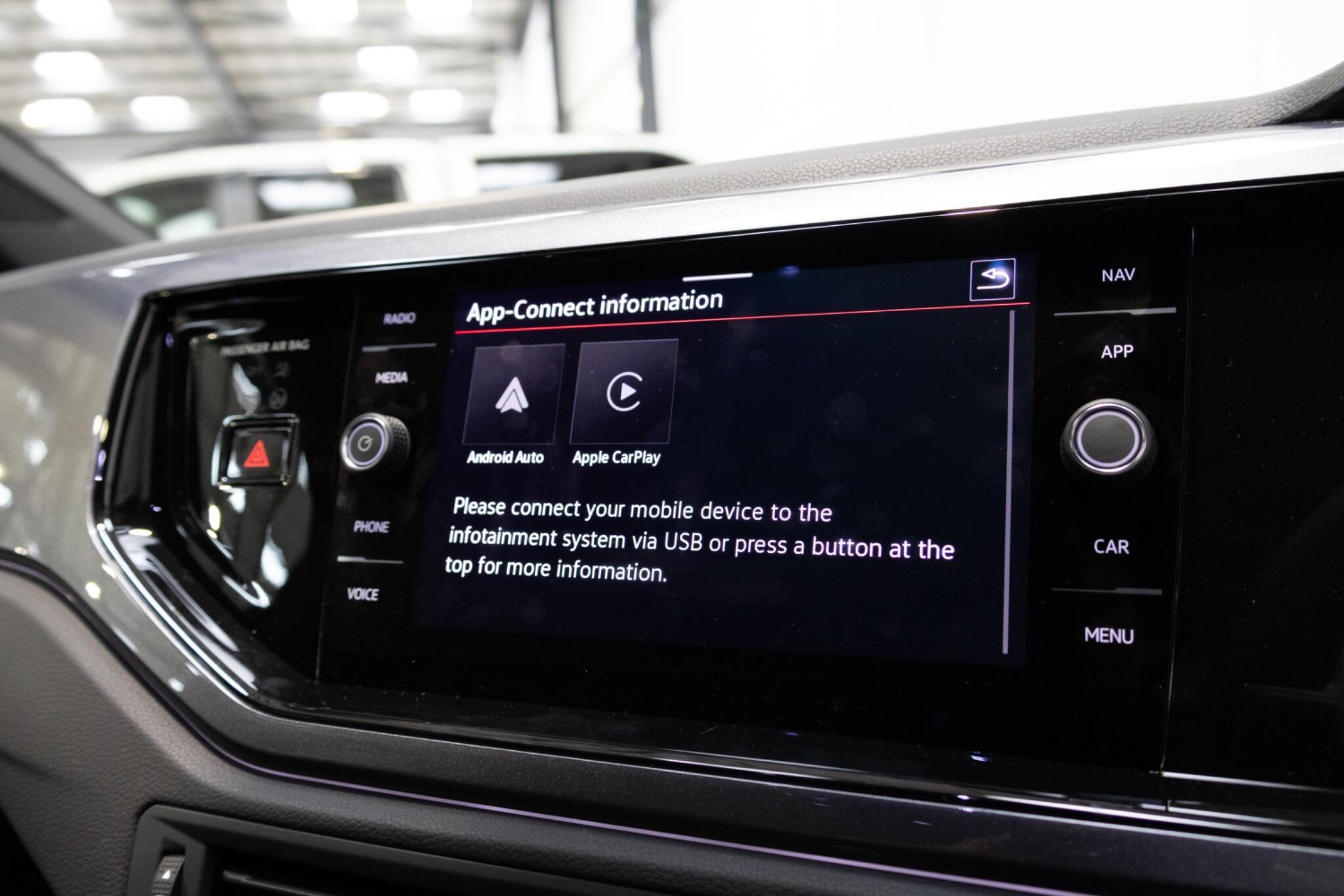 Volkswagen Polo - Image 15