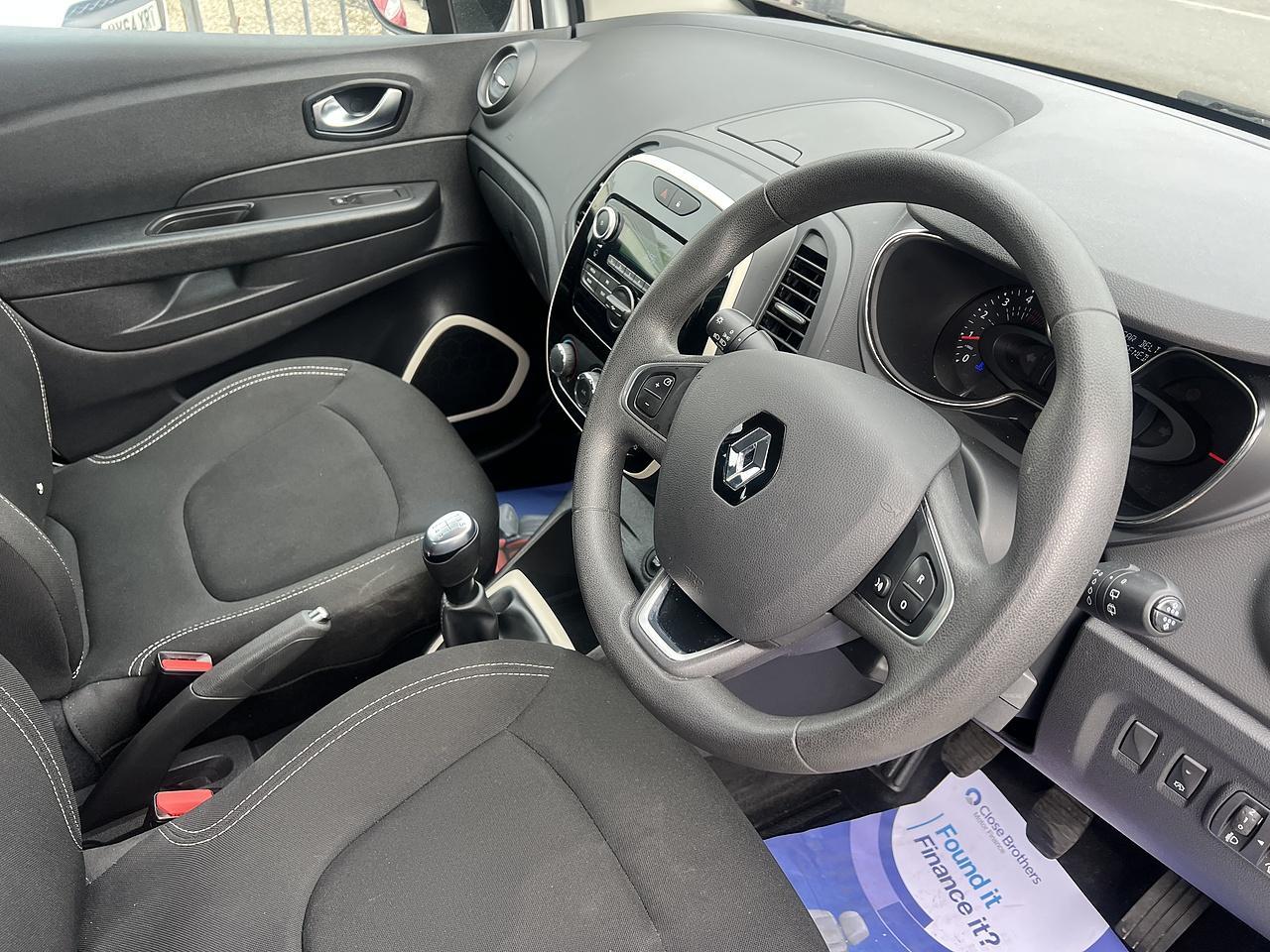 Renault Captur - Image 8