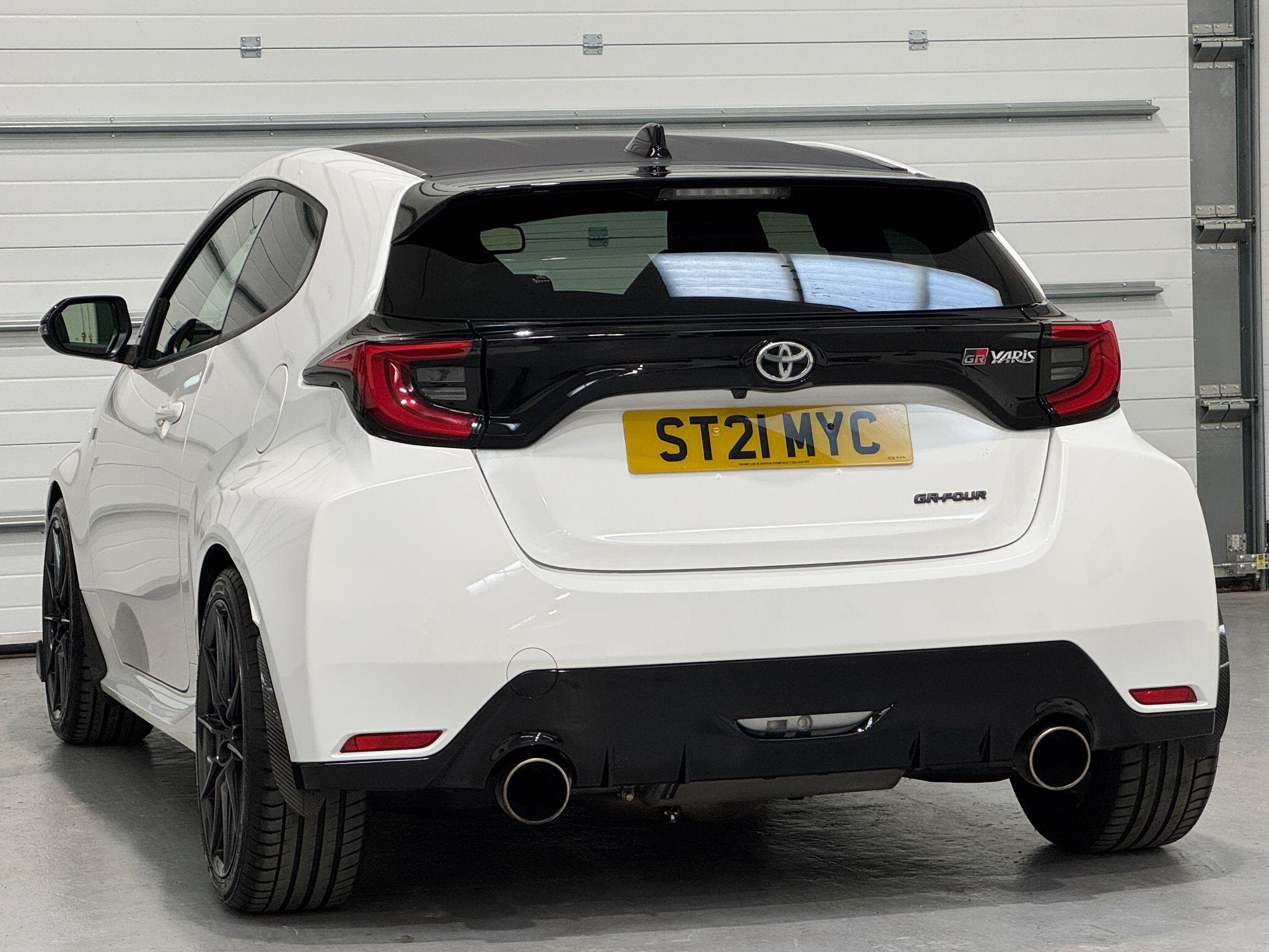 Toyota Yaris - Image 14