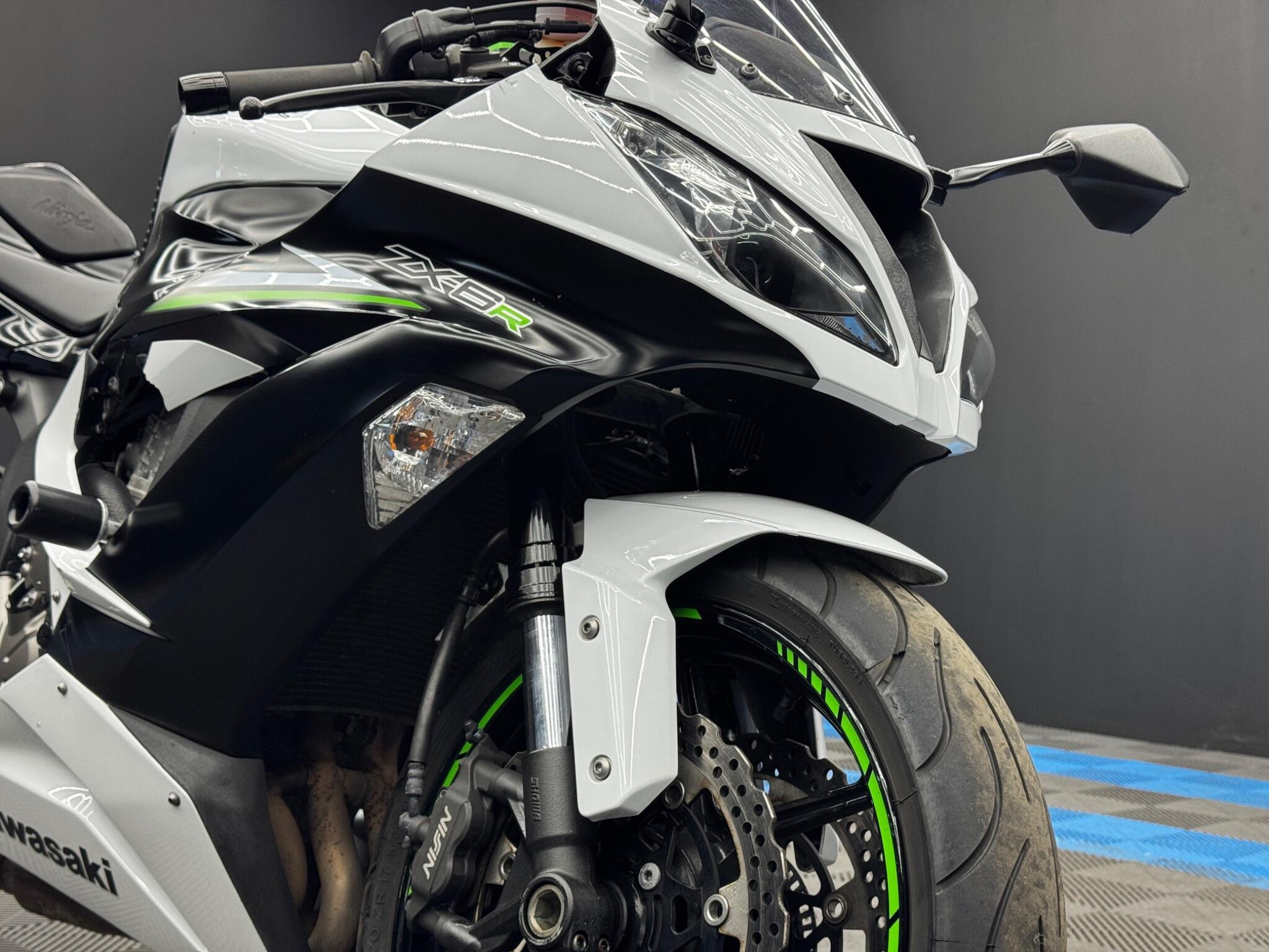 Kawasaki NINJA ZX-6R - Image 16