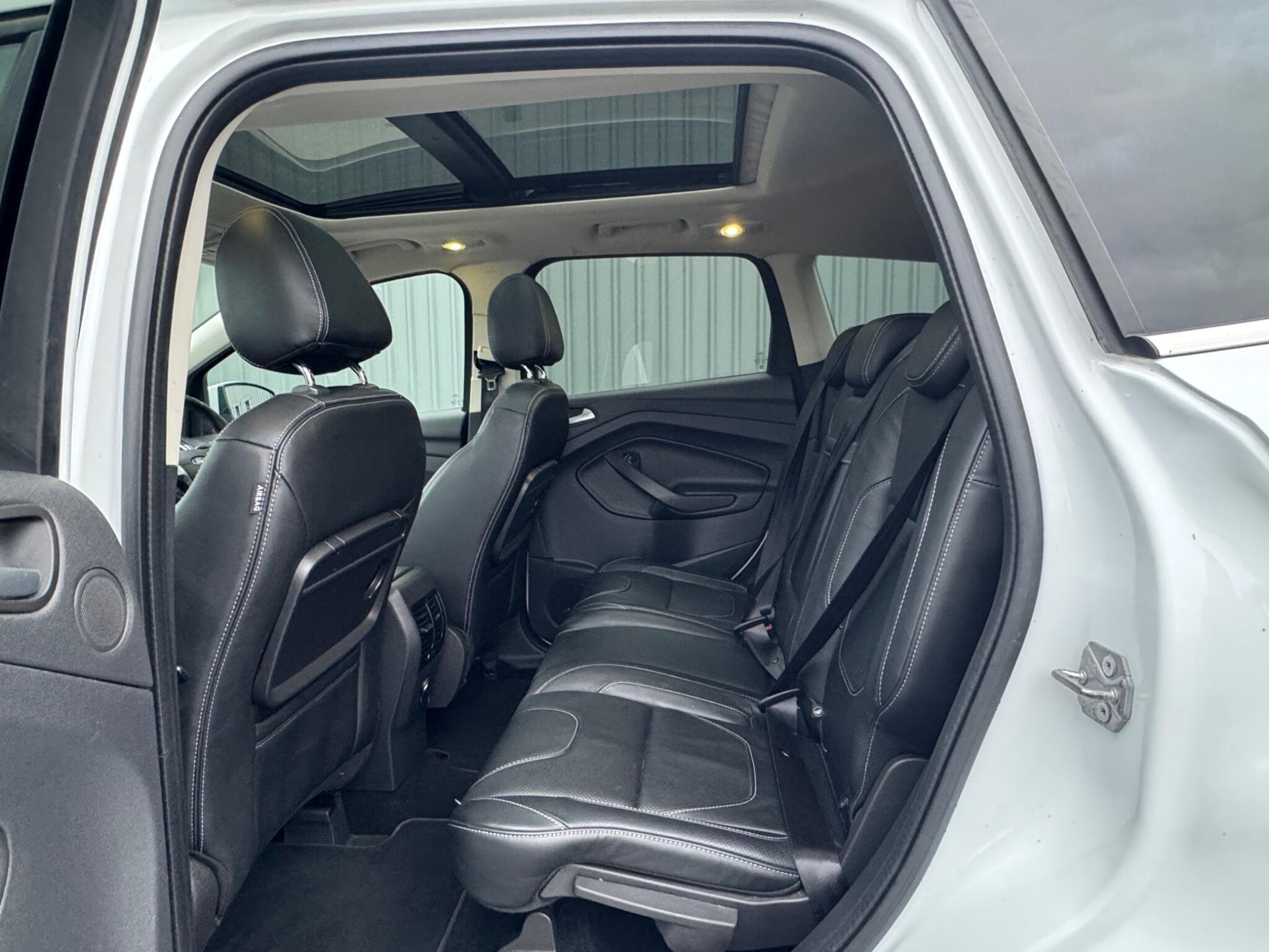 Ford Kuga - Image 14