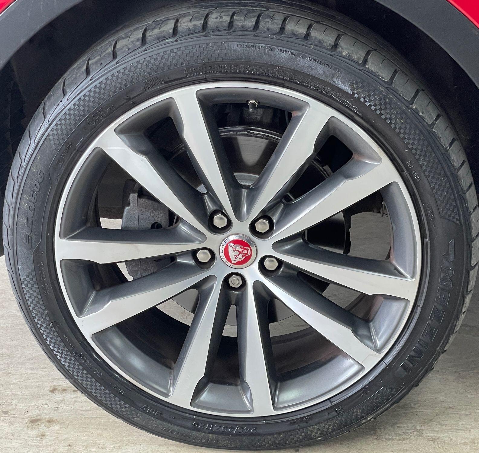 Jaguar E-Pace - Image 16