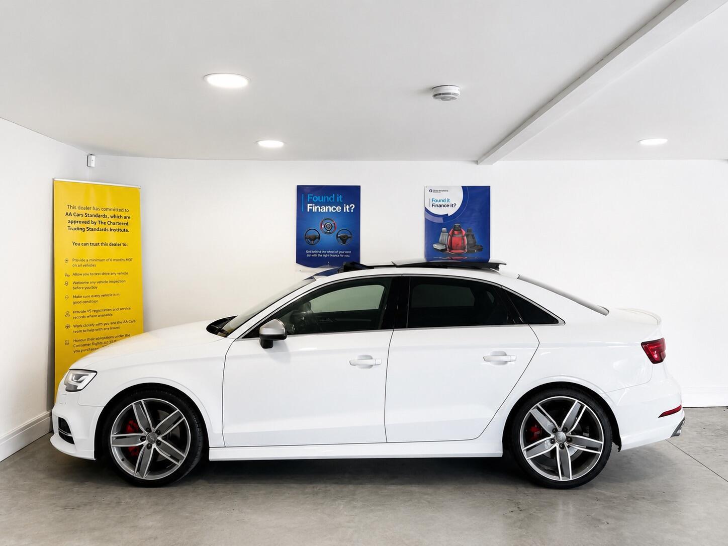 Audi S3 - Image 9