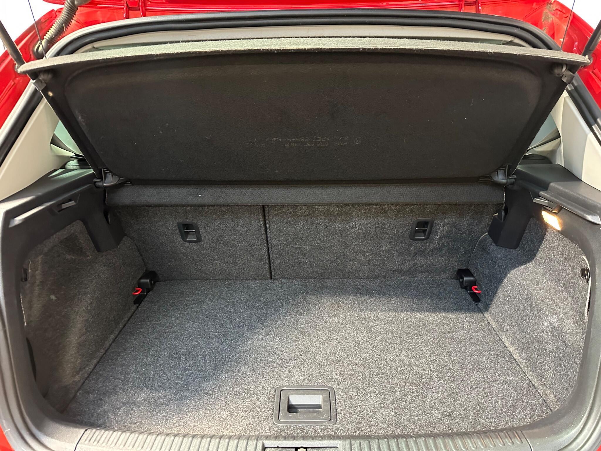 Volkswagen Polo - Image 17
