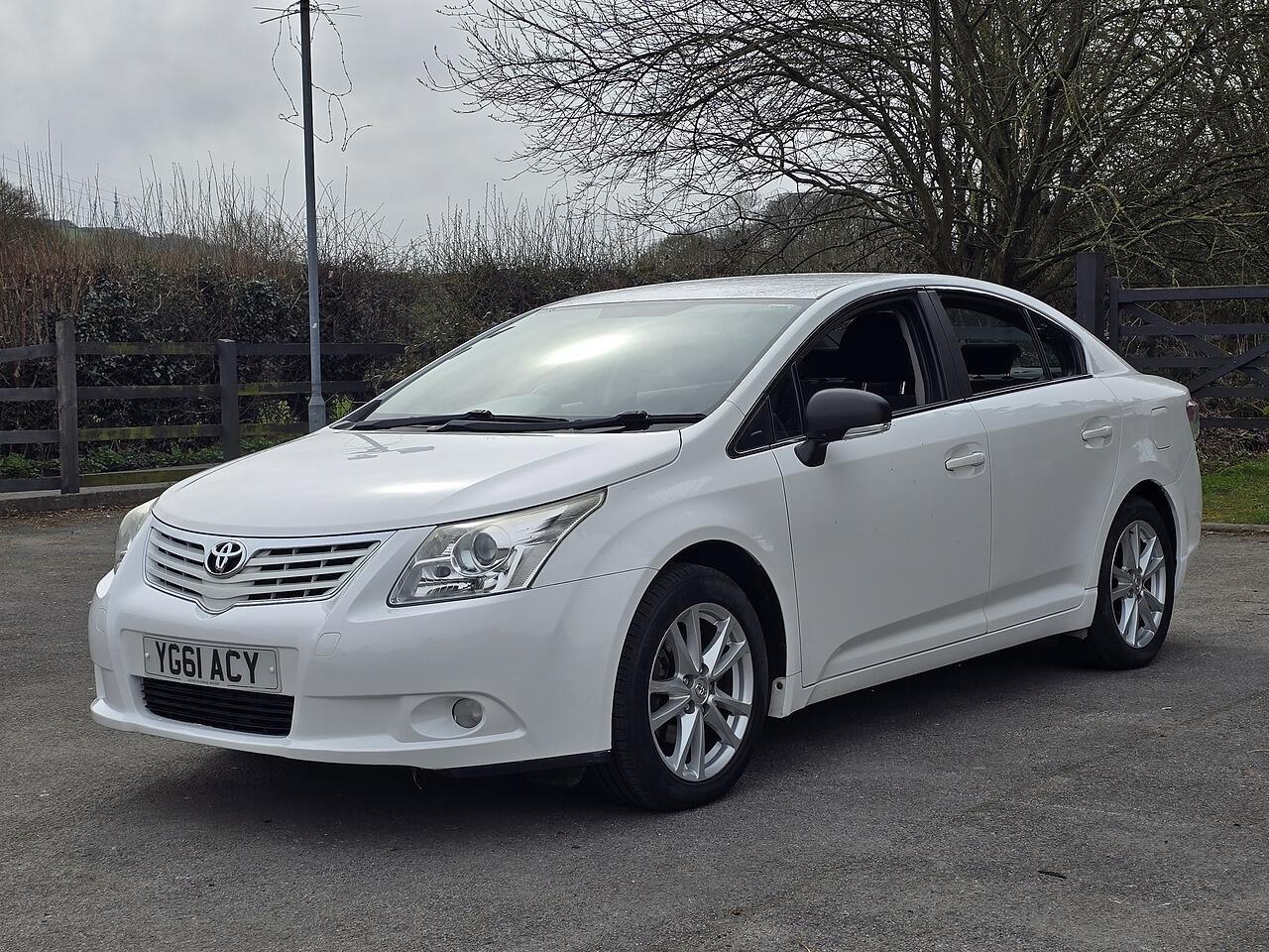 Toyota Avensis - Image 14