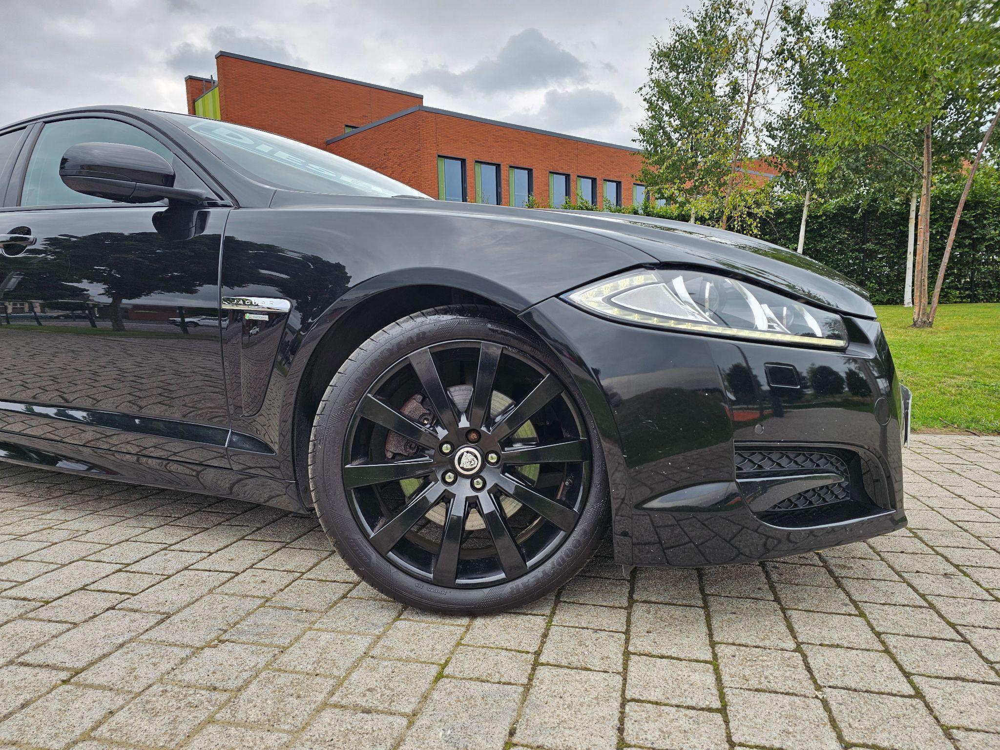 Jaguar XF - Image 9