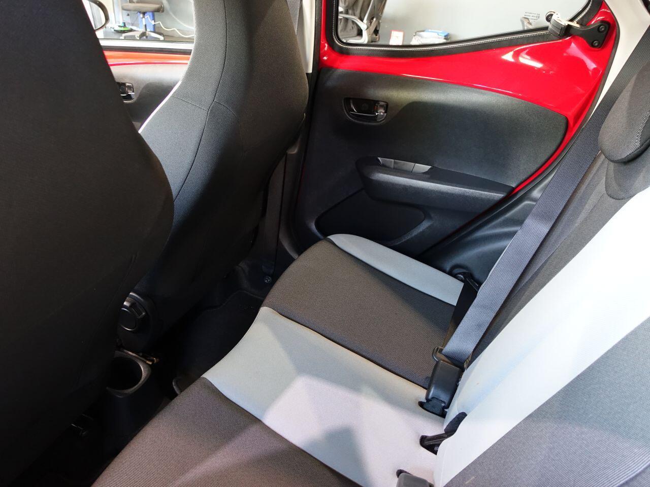 Toyota Aygo - Image 16