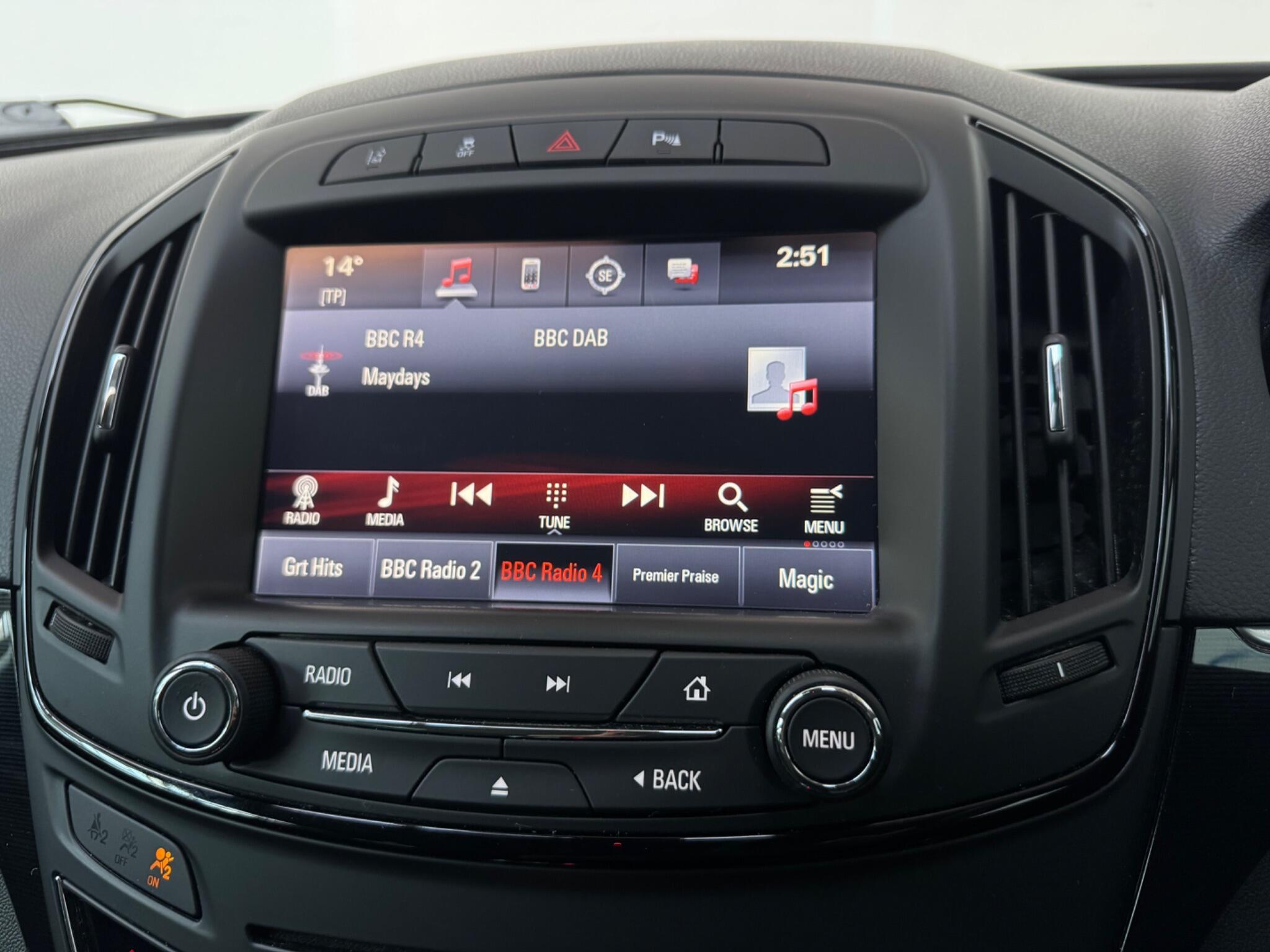 Vauxhall Insignia - Image 16