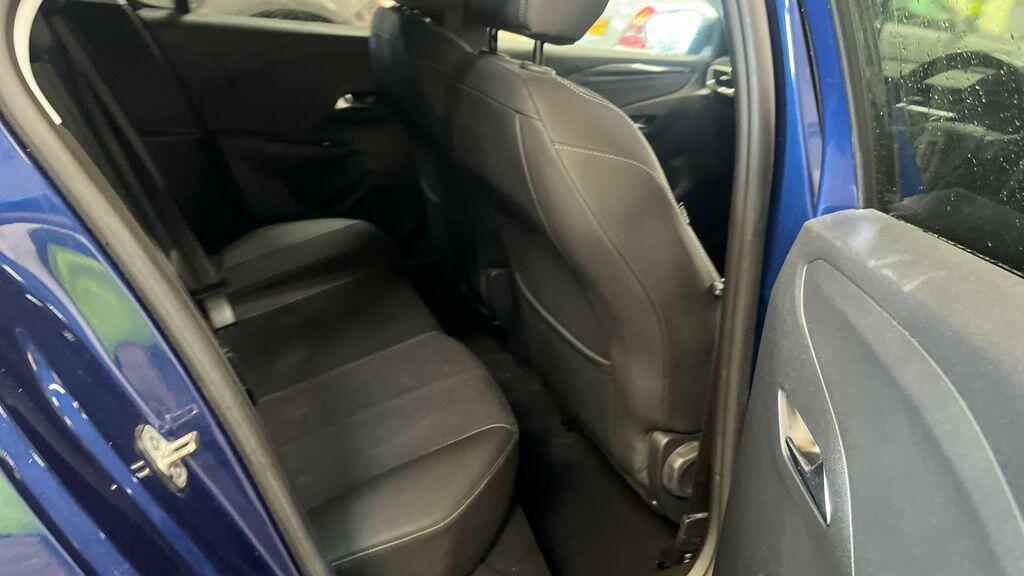 Vauxhall Corsa - Image 9