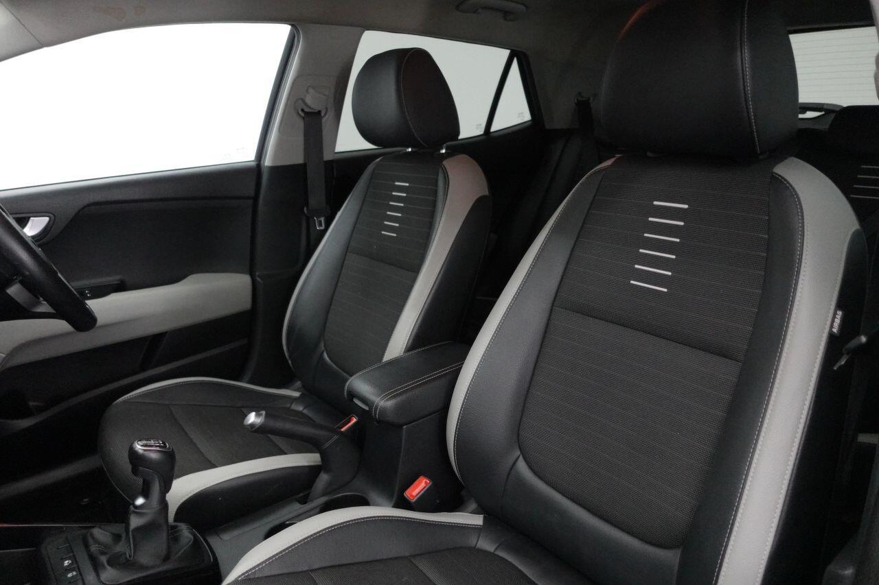 Kia Stonic - Image 17