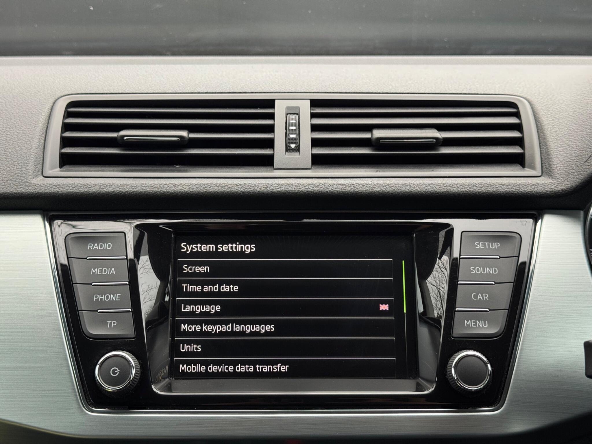 Skoda Fabia - Image 38