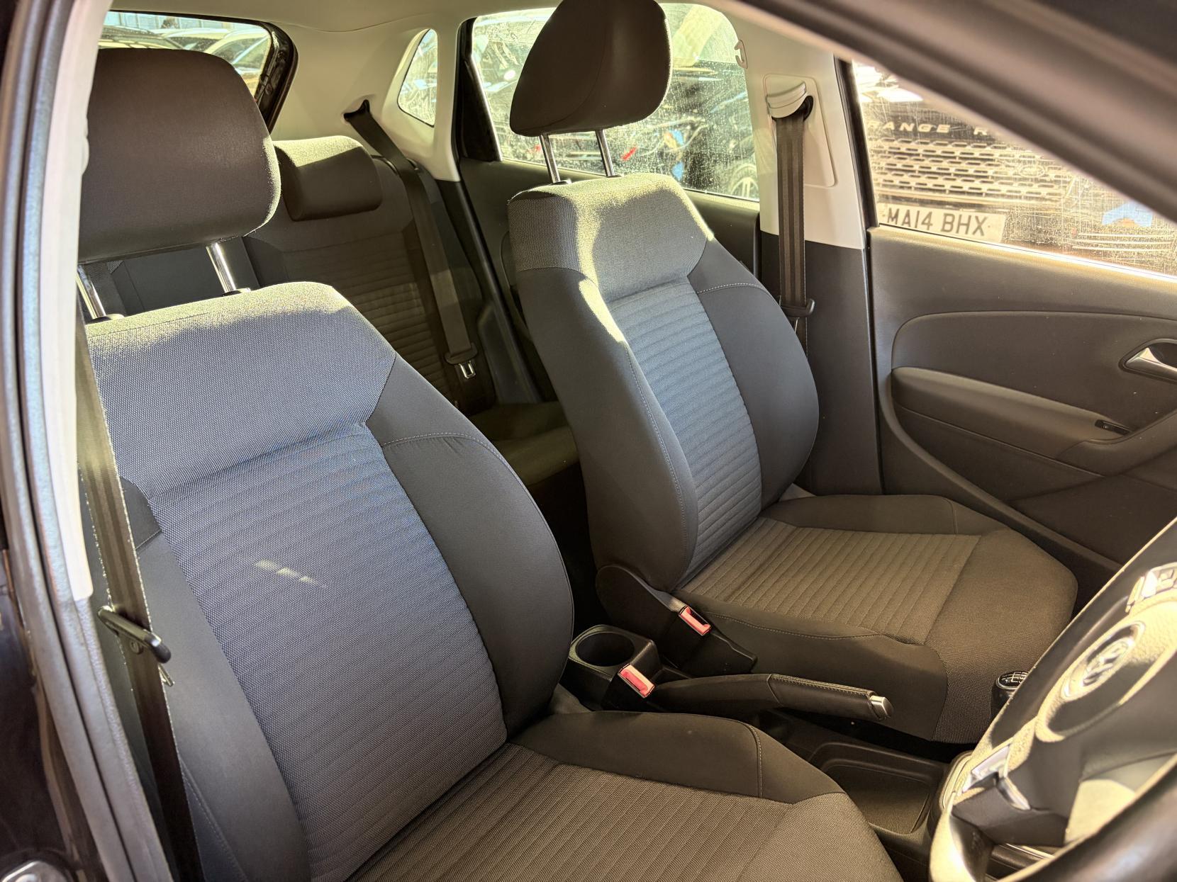 Volkswagen Polo - Image 18