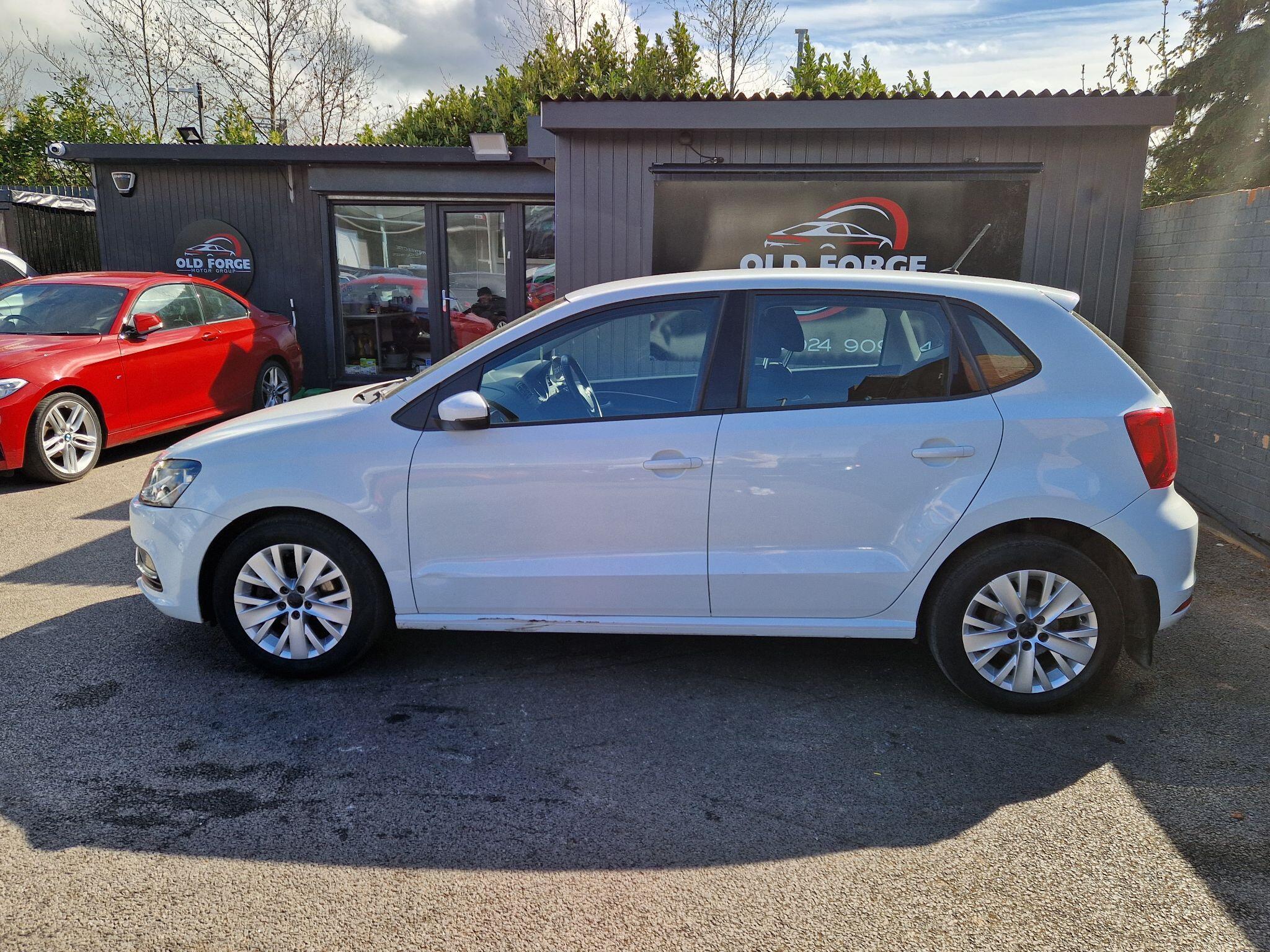 Volkswagen Polo - Image 6