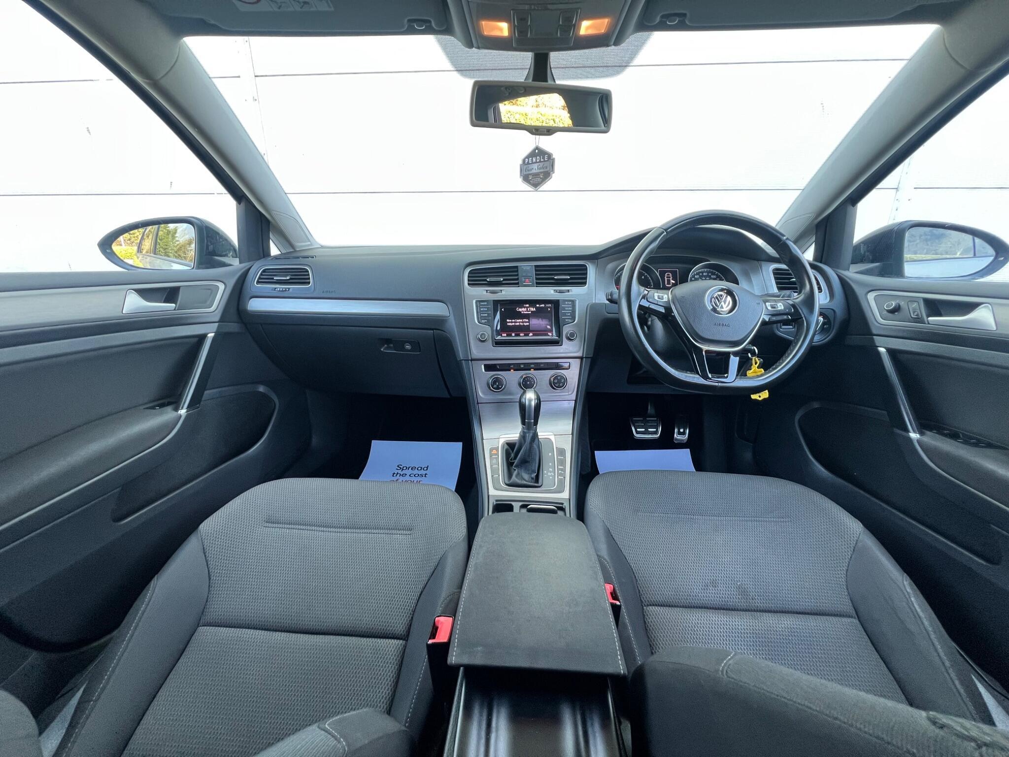 Volkswagen Golf - Image 23