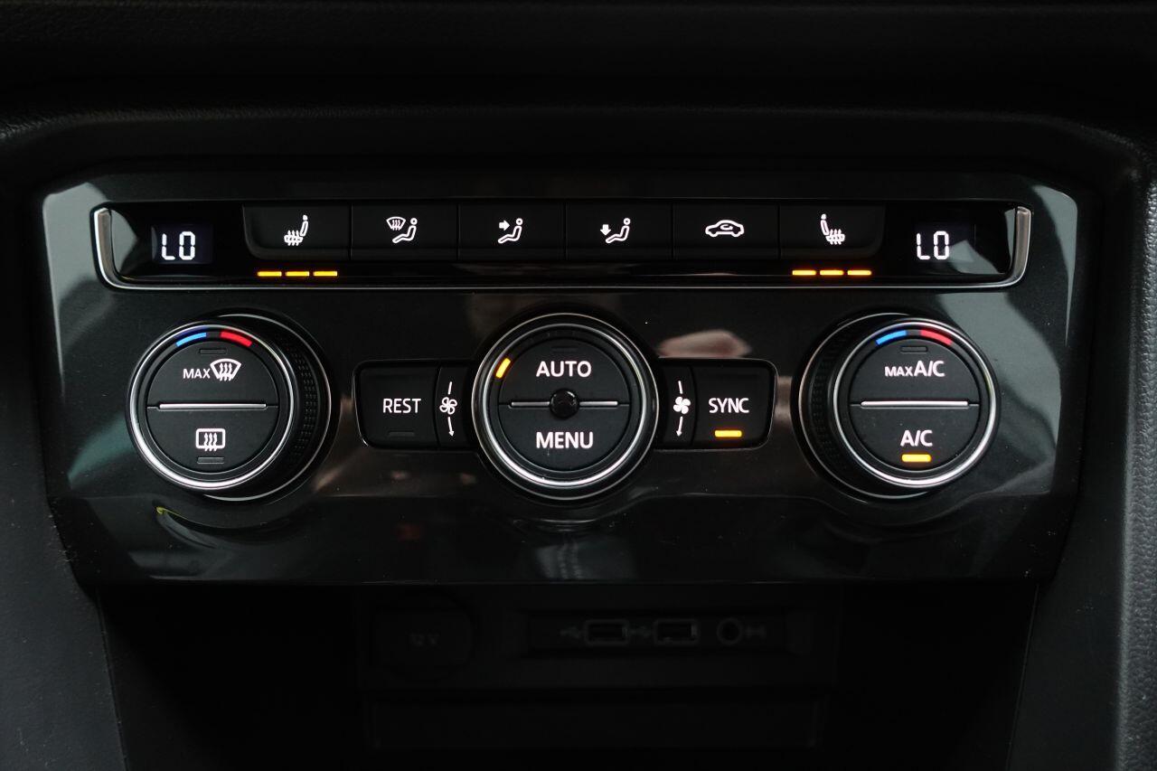 Volkswagen Tiguan - Image 34