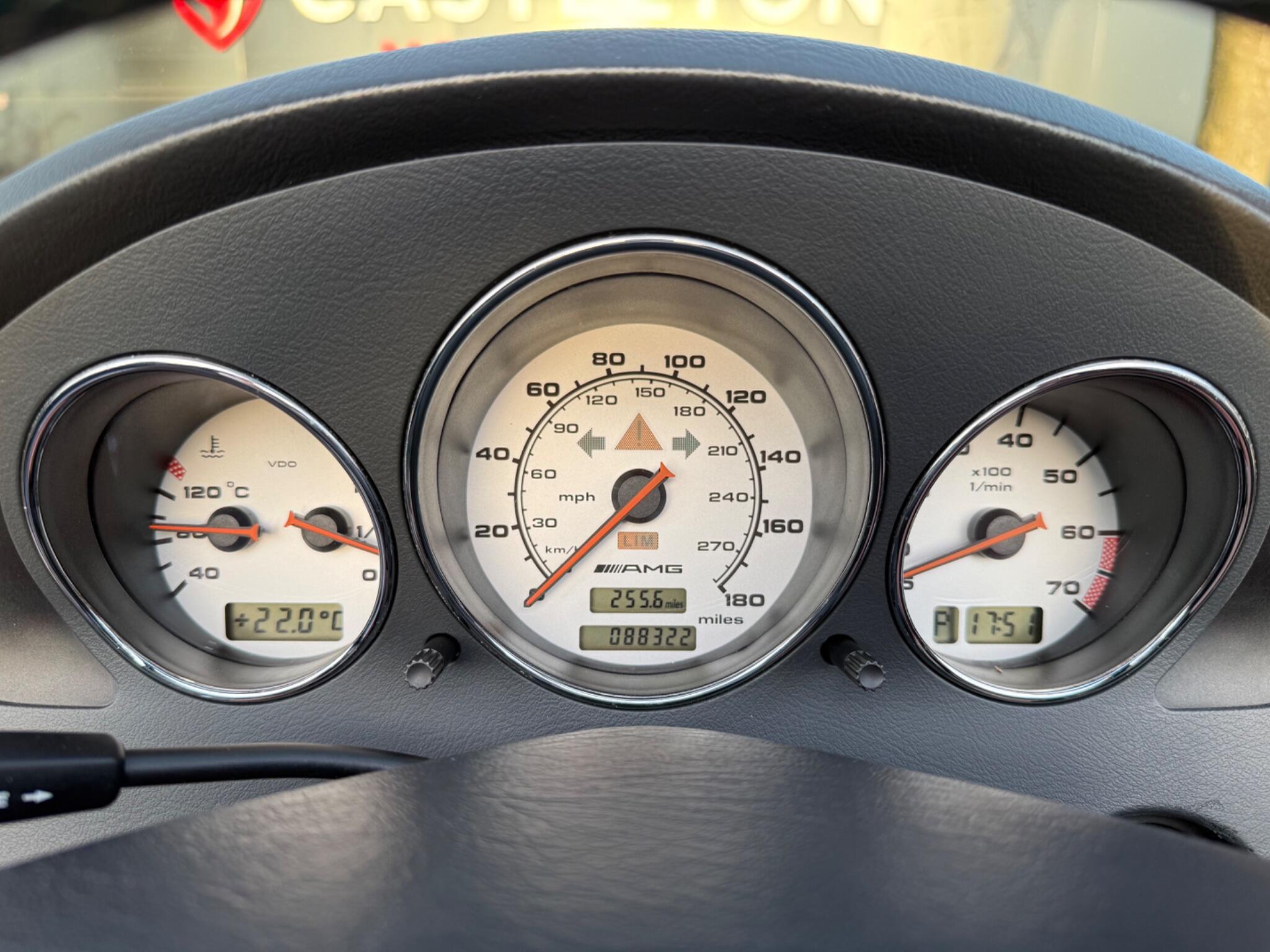 Mercedes SLK - Image 20