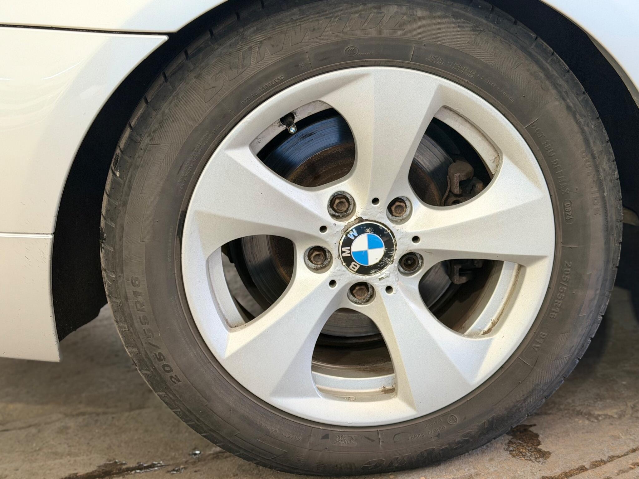 BMW 3 Series - Image 17