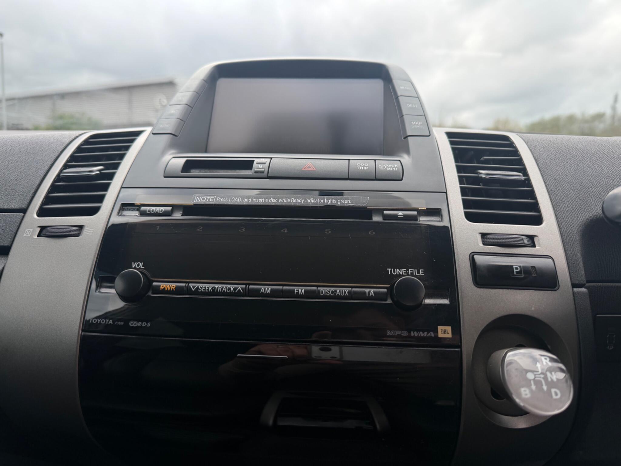 Toyota Prius - Image 14