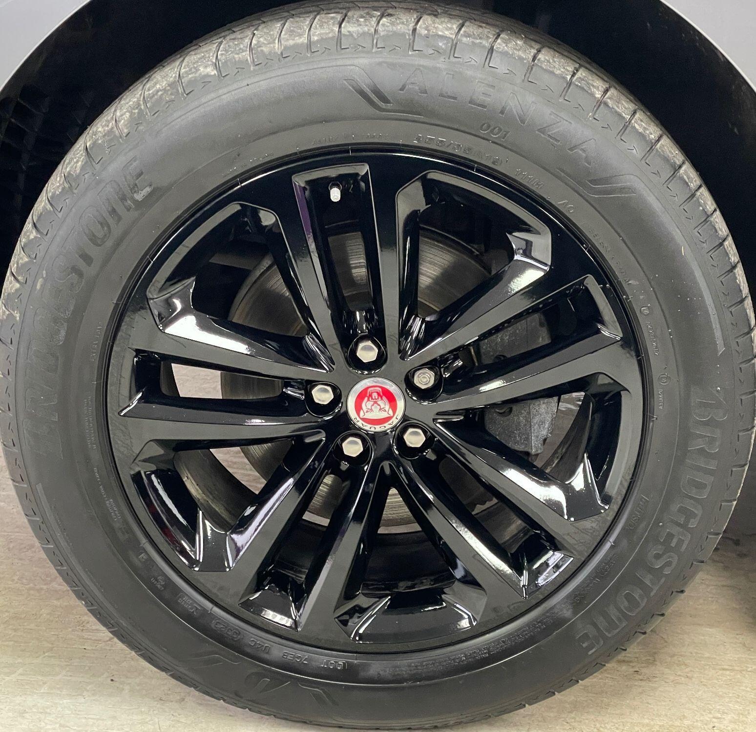 Jaguar F-Pace - Image 16