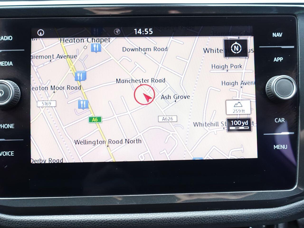 Volkswagen Tiguan - Image 4