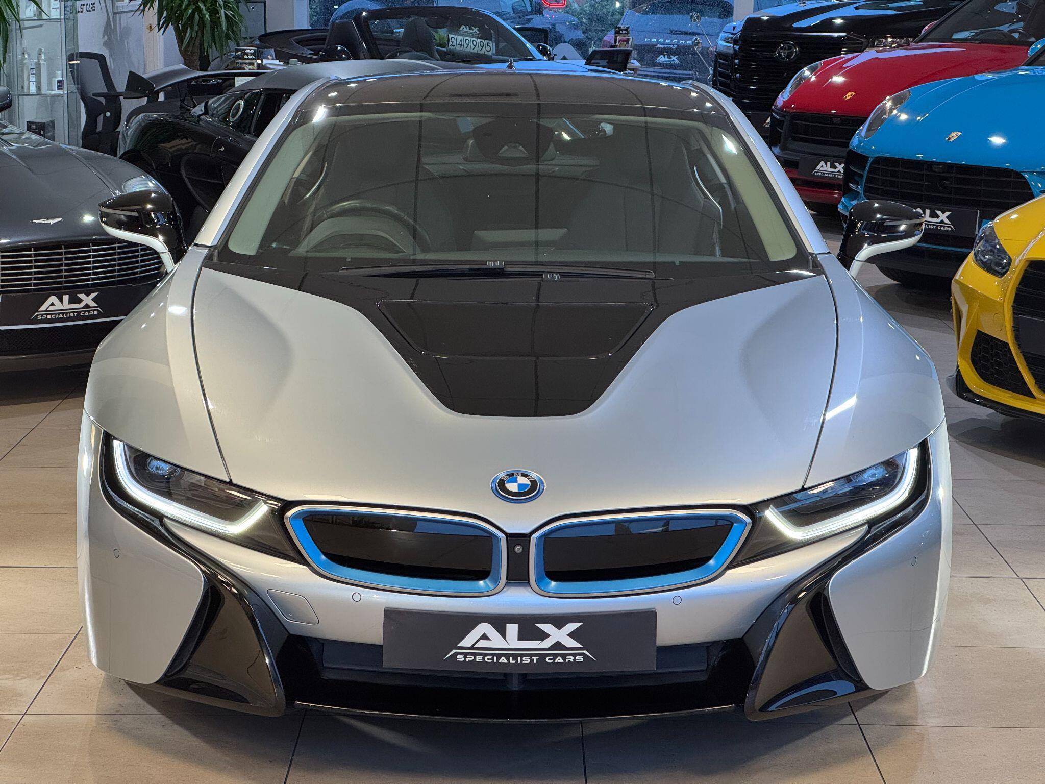 BMW i8 - Image 9