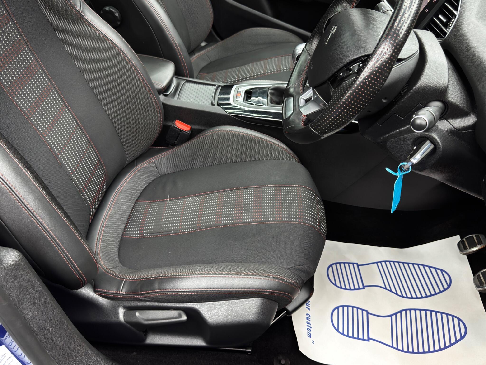 Peugeot 308 - Image 13
