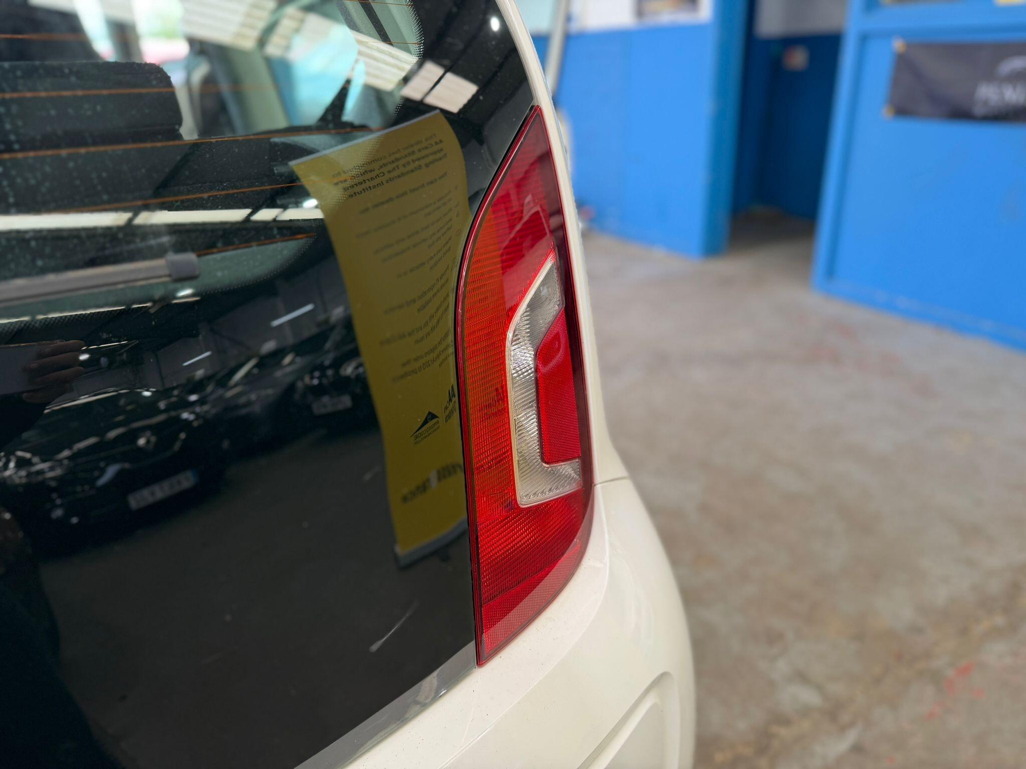Volkswagen up! - Image 15